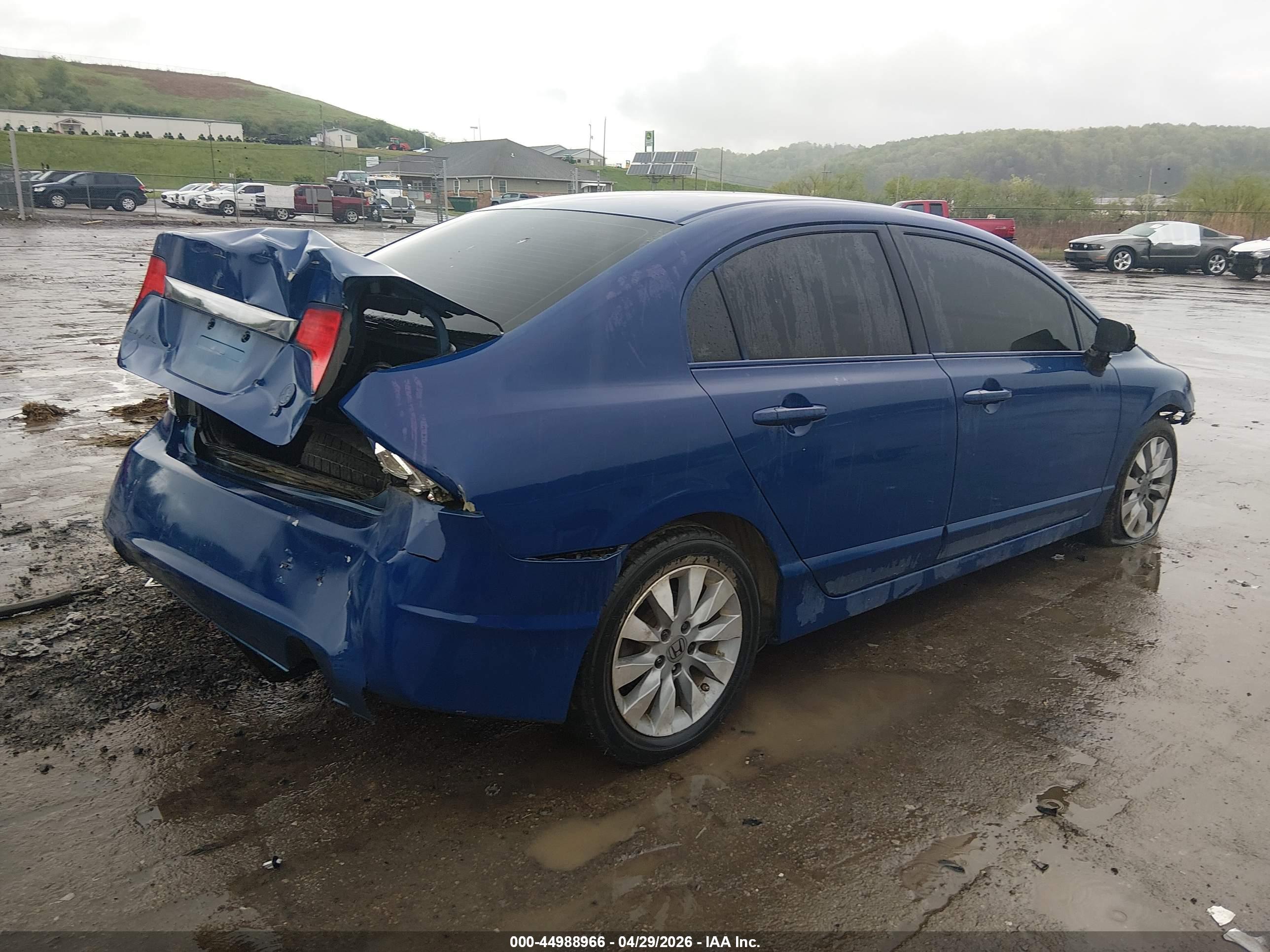 HONDA CIVIC image 4