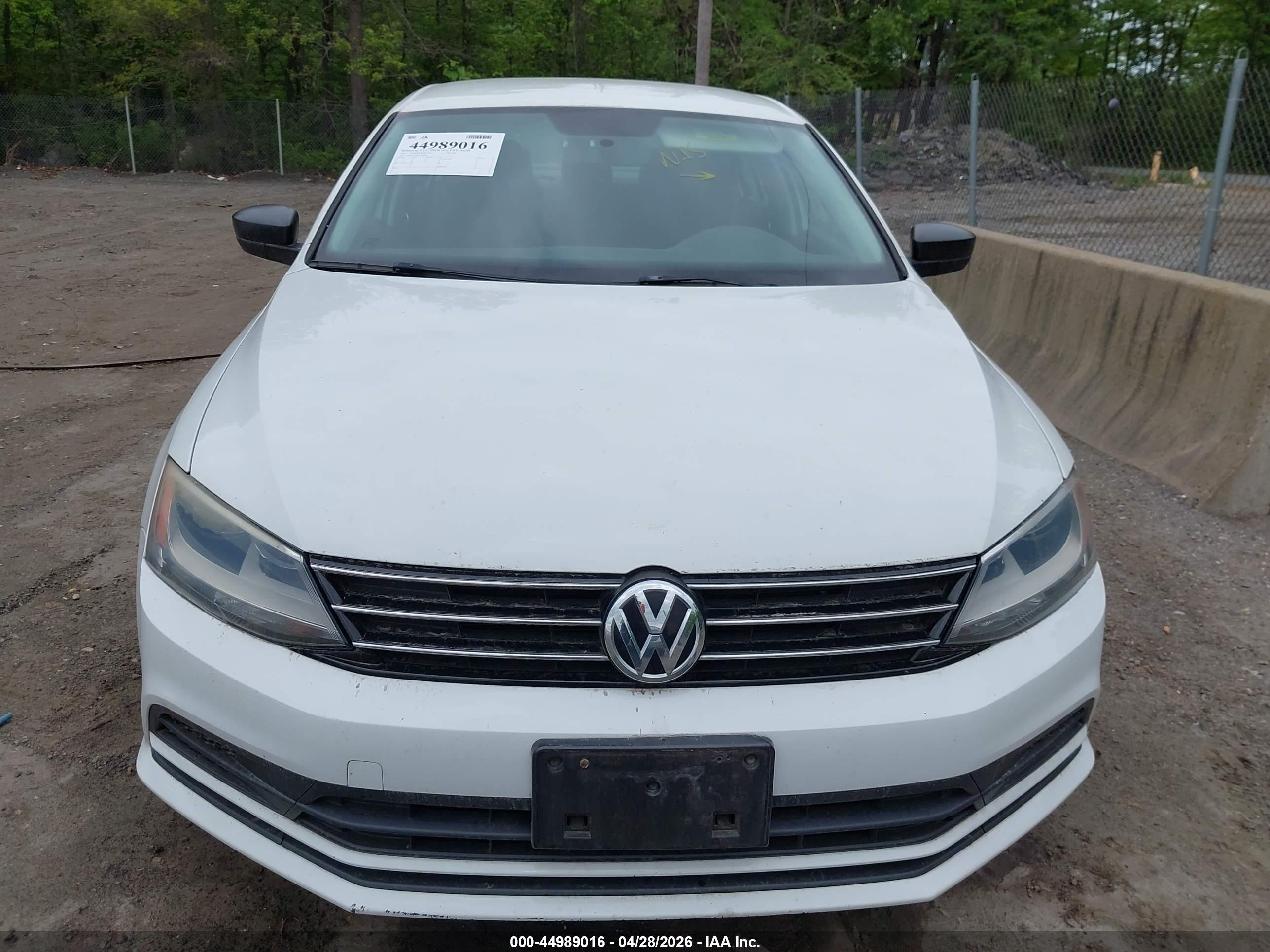VOLKSWAGEN JETTA image 6