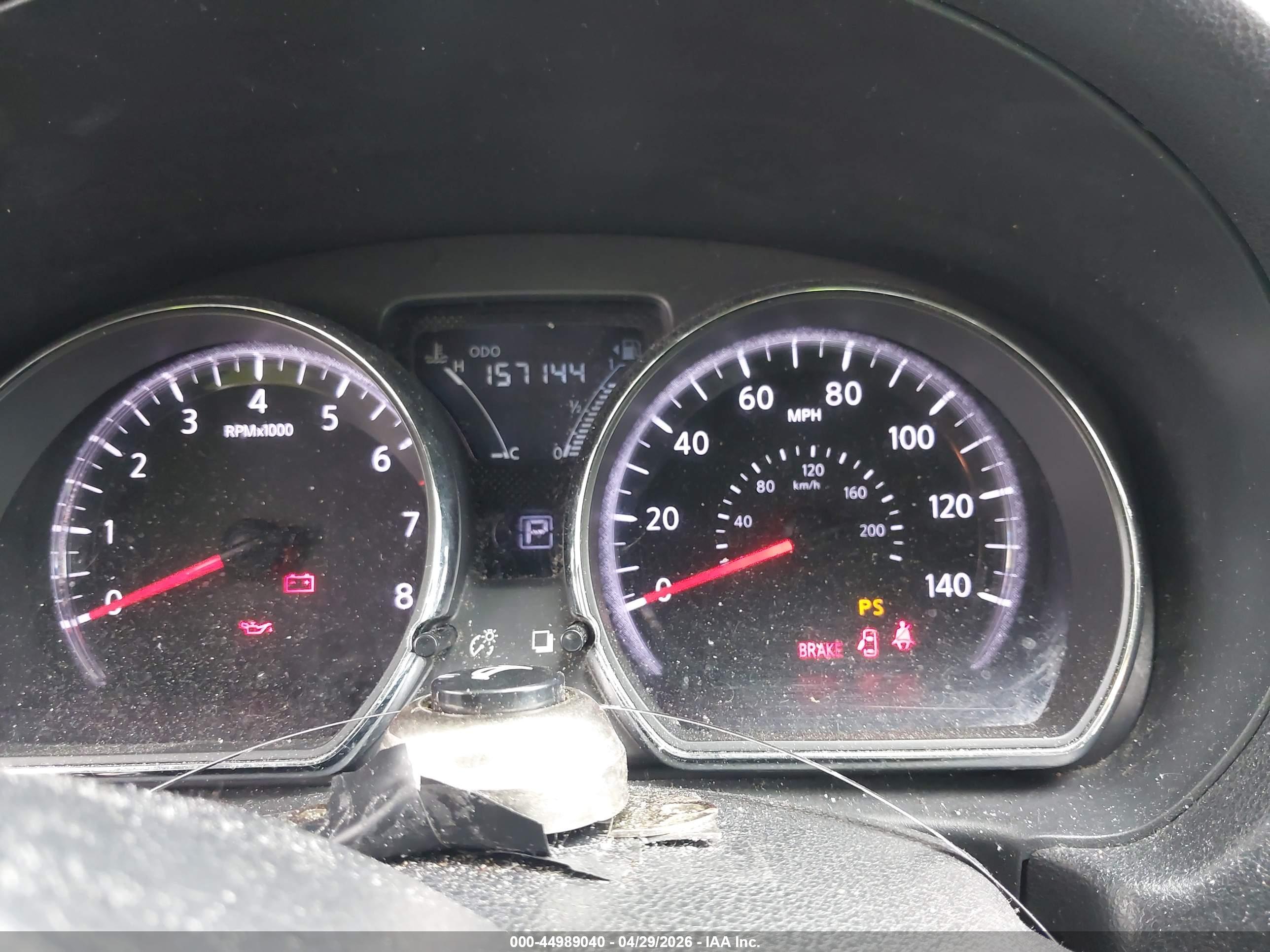 NISSAN VERSA image 7