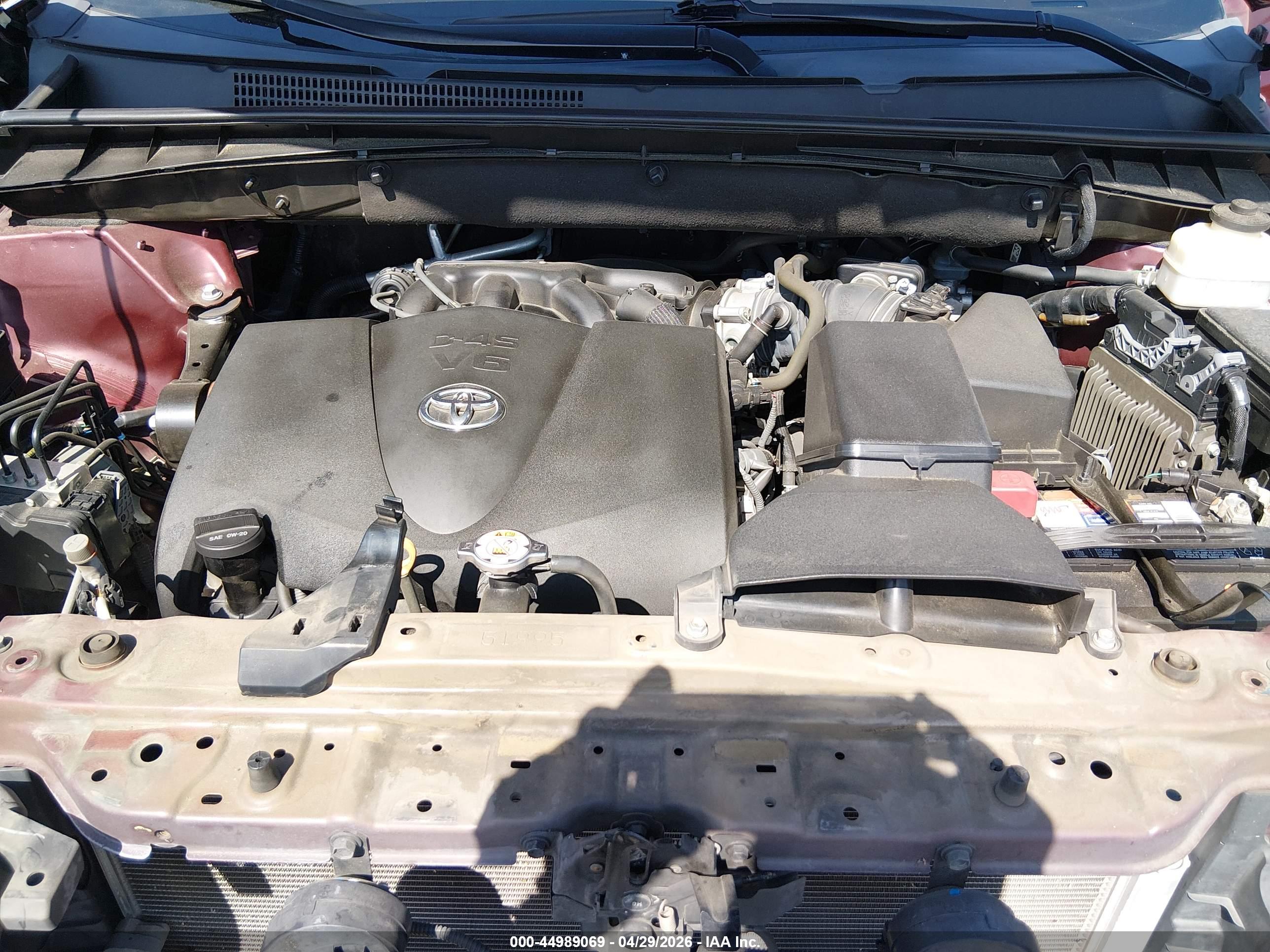 TOYOTA HIGHLANDER image 10