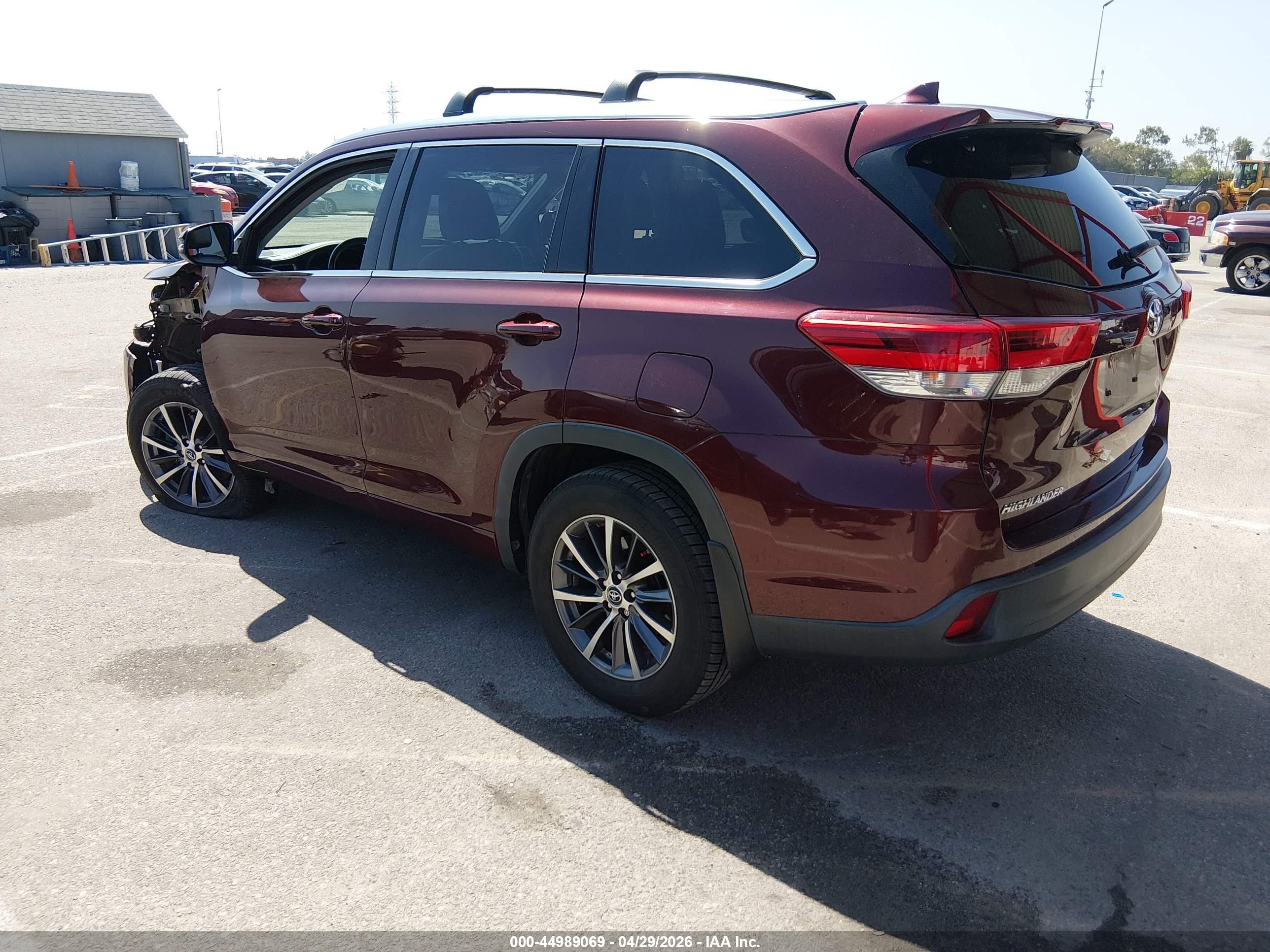 TOYOTA HIGHLANDER image 3