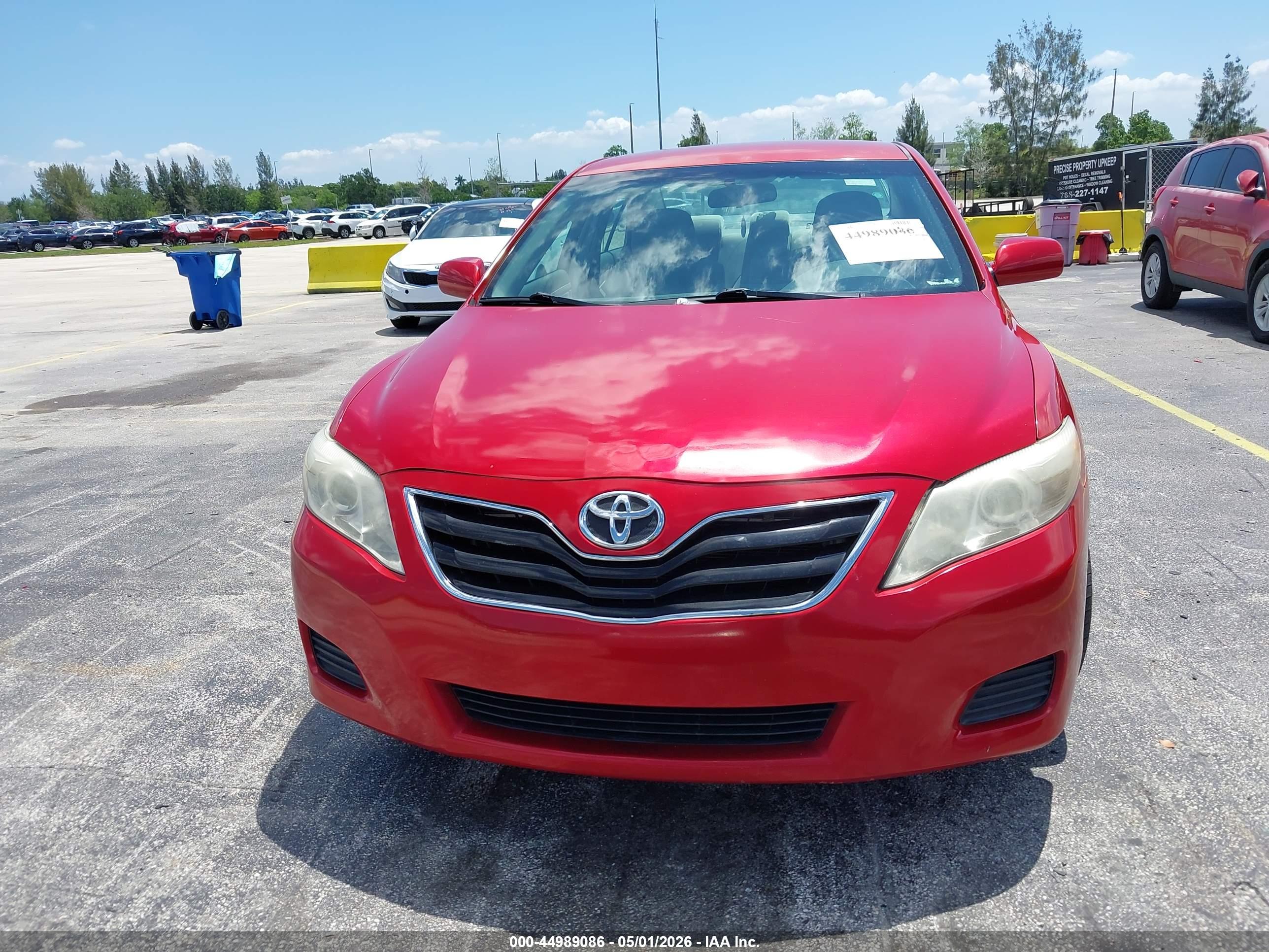TOYOTA CAMRY image 6