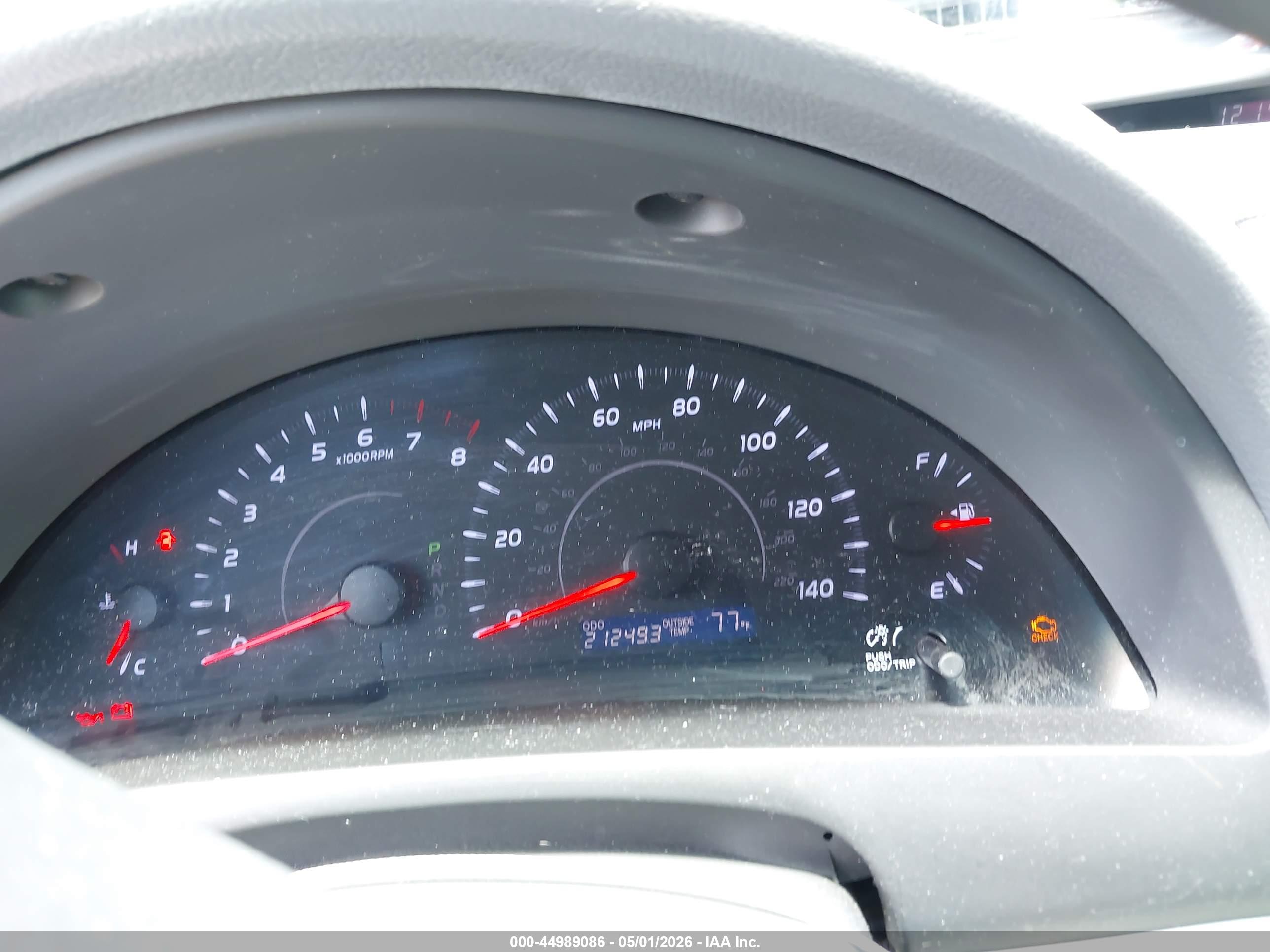 TOYOTA CAMRY image 7
