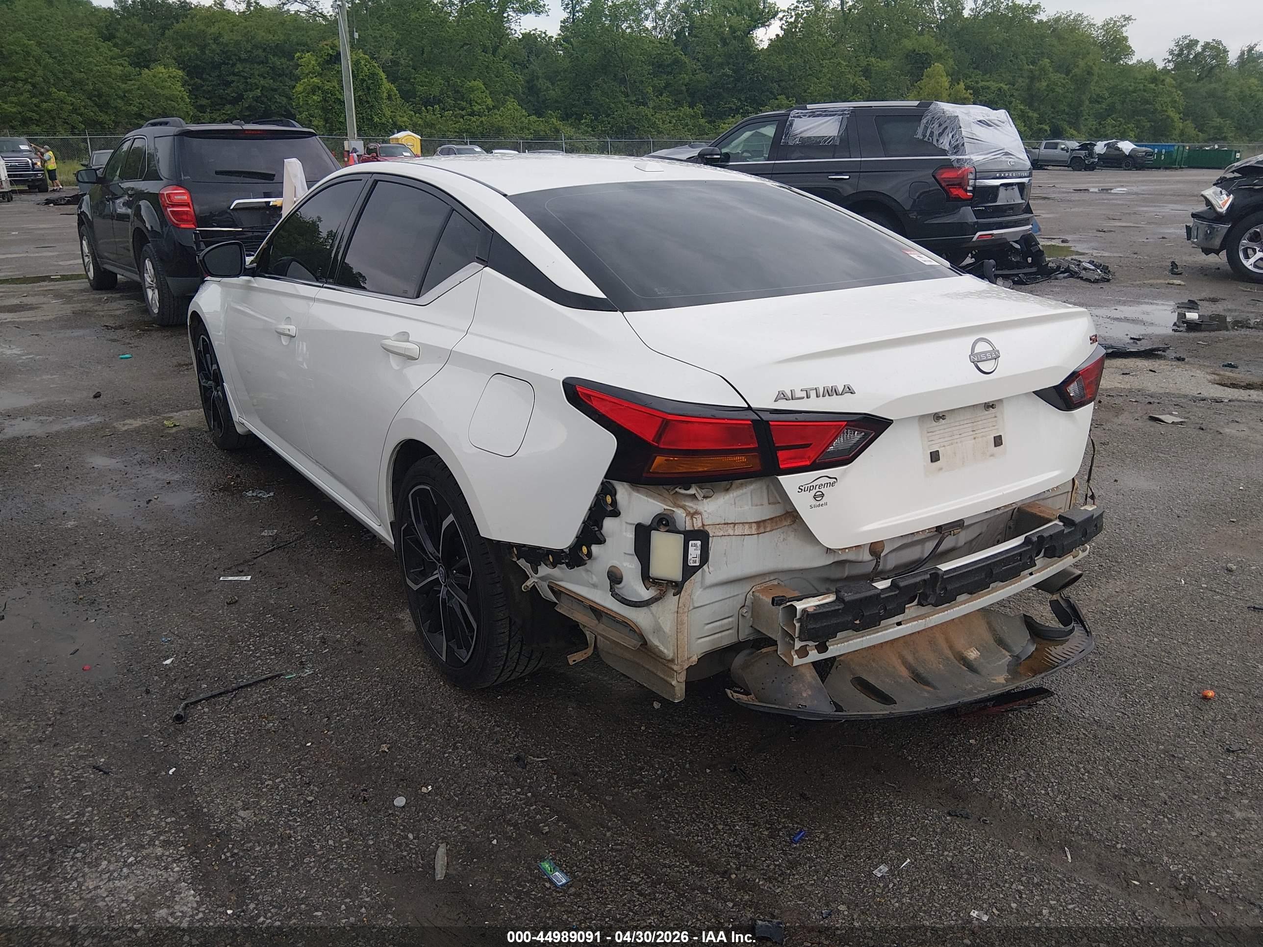 NISSAN ALTIMA image 3