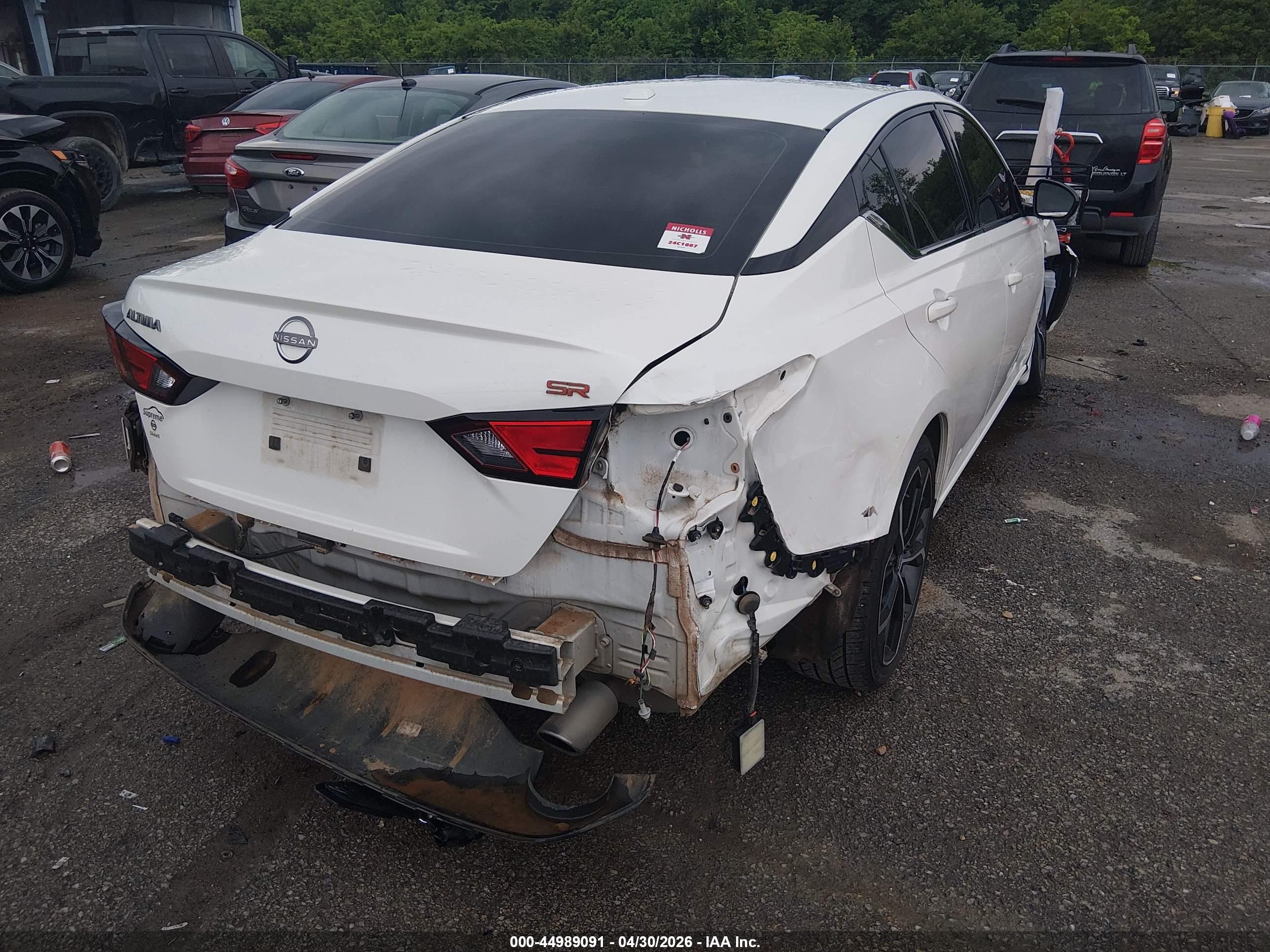NISSAN ALTIMA image 4