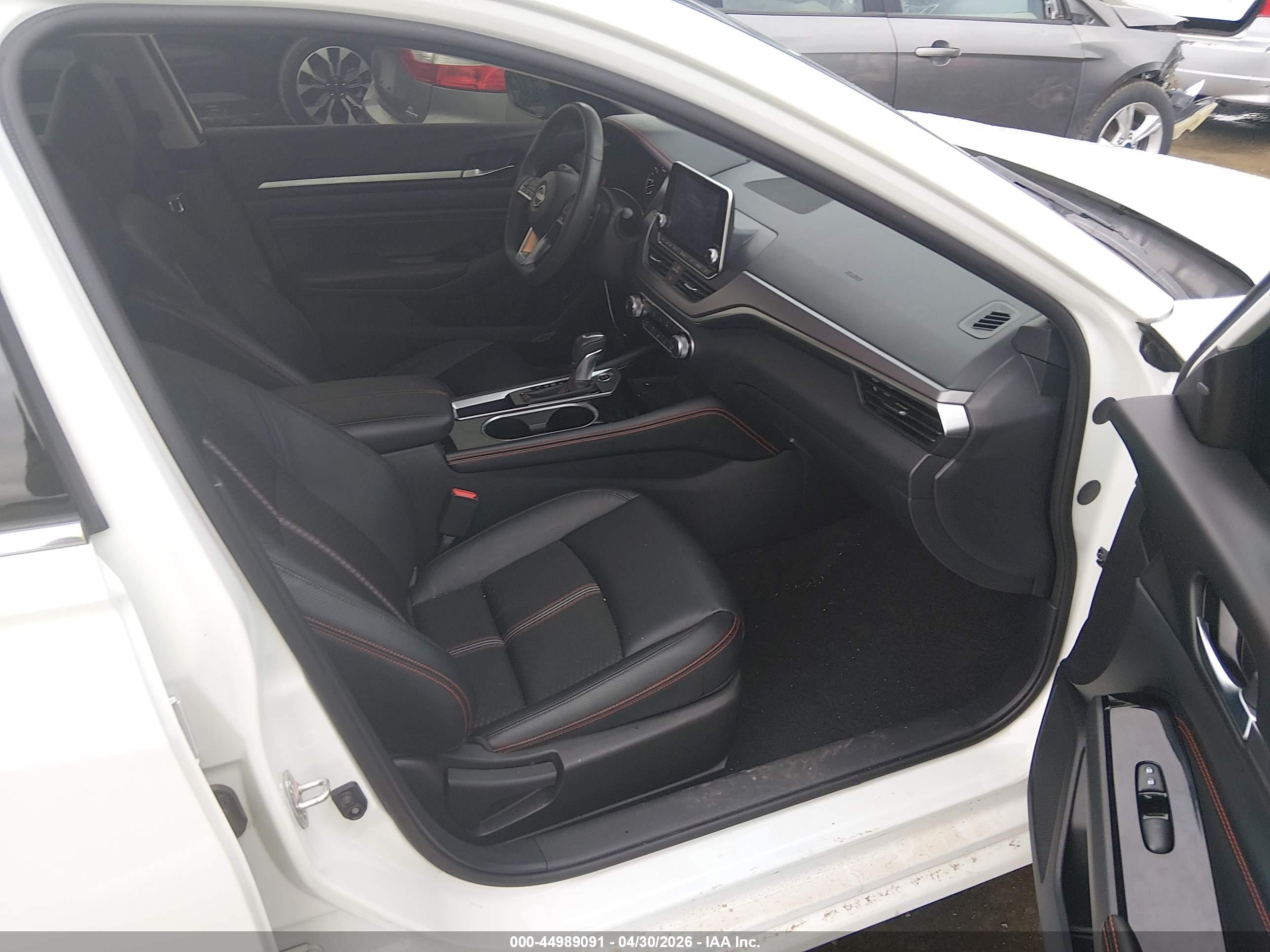 NISSAN ALTIMA image 5