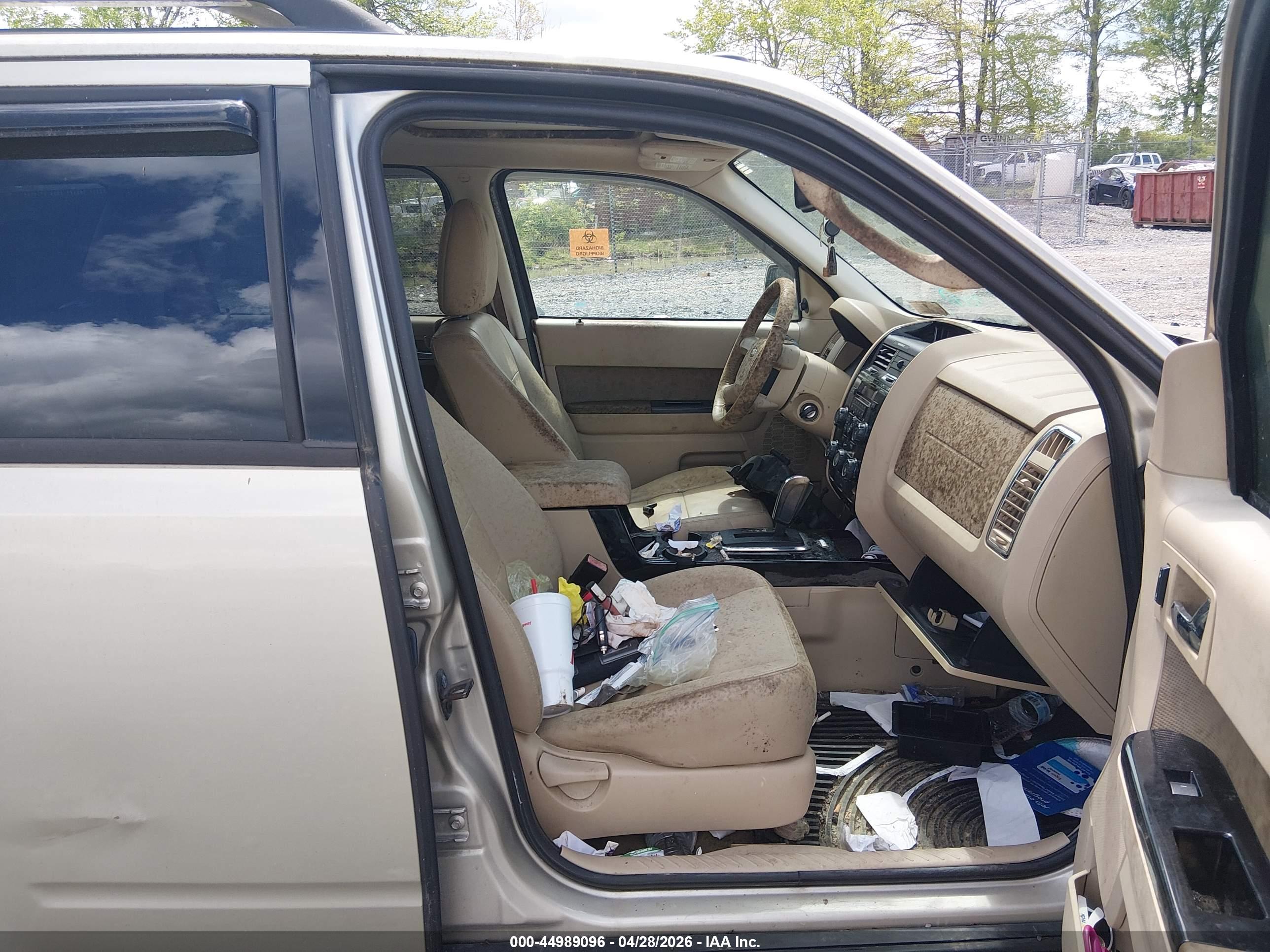 FORD ESCAPE image 5
