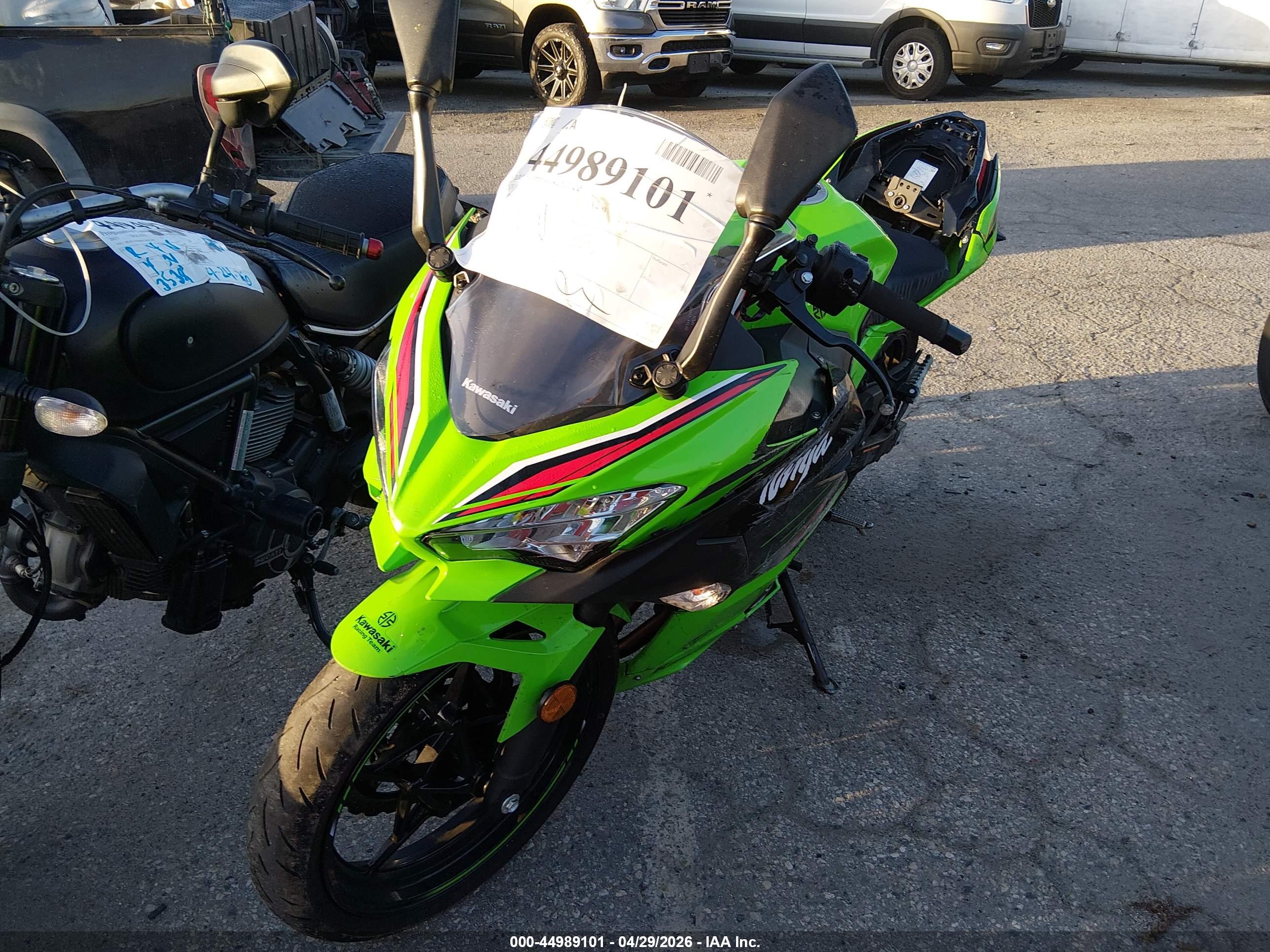 KAWASAKI EX400 image 2