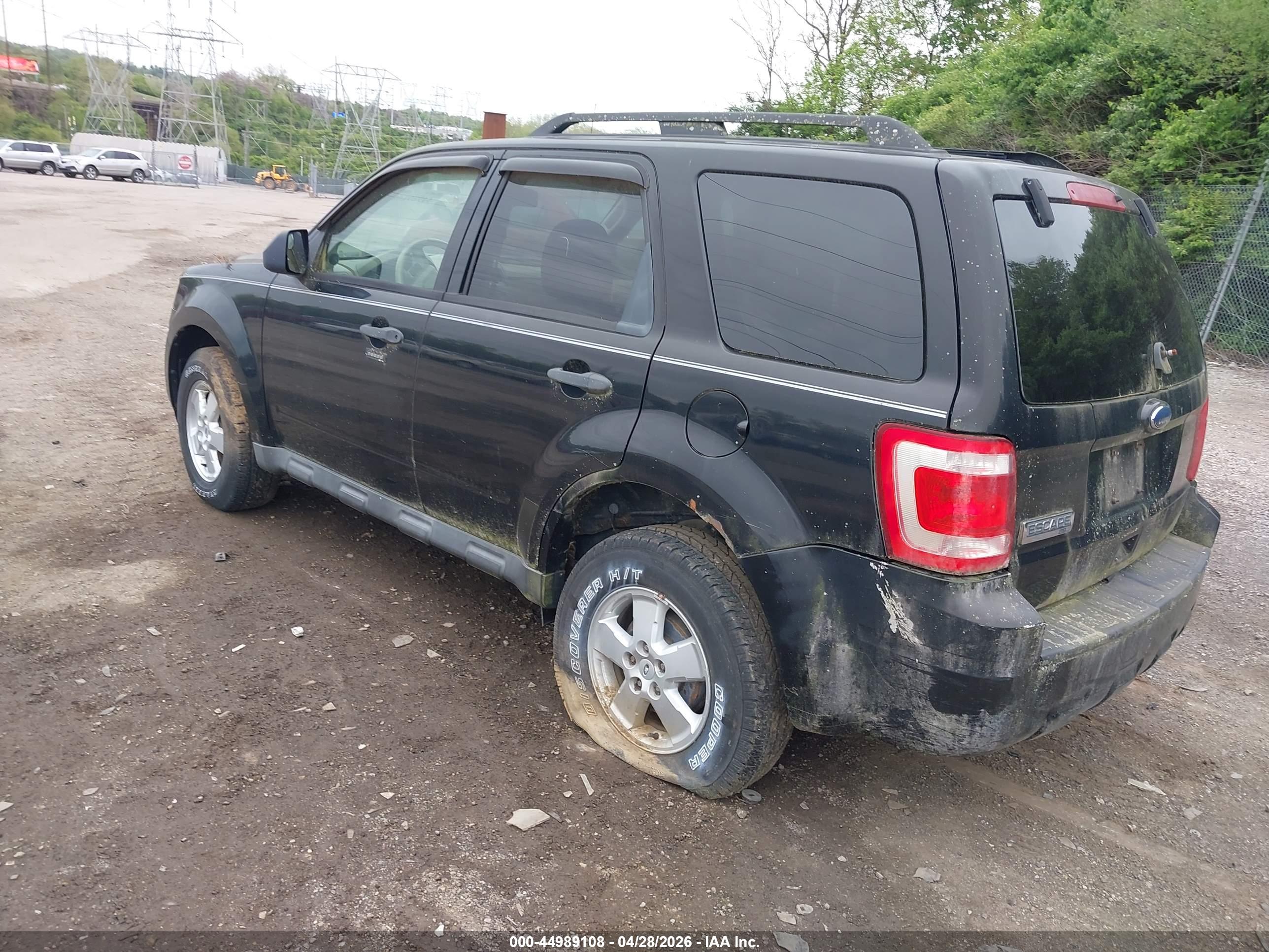 FORD ESCAPE image 3