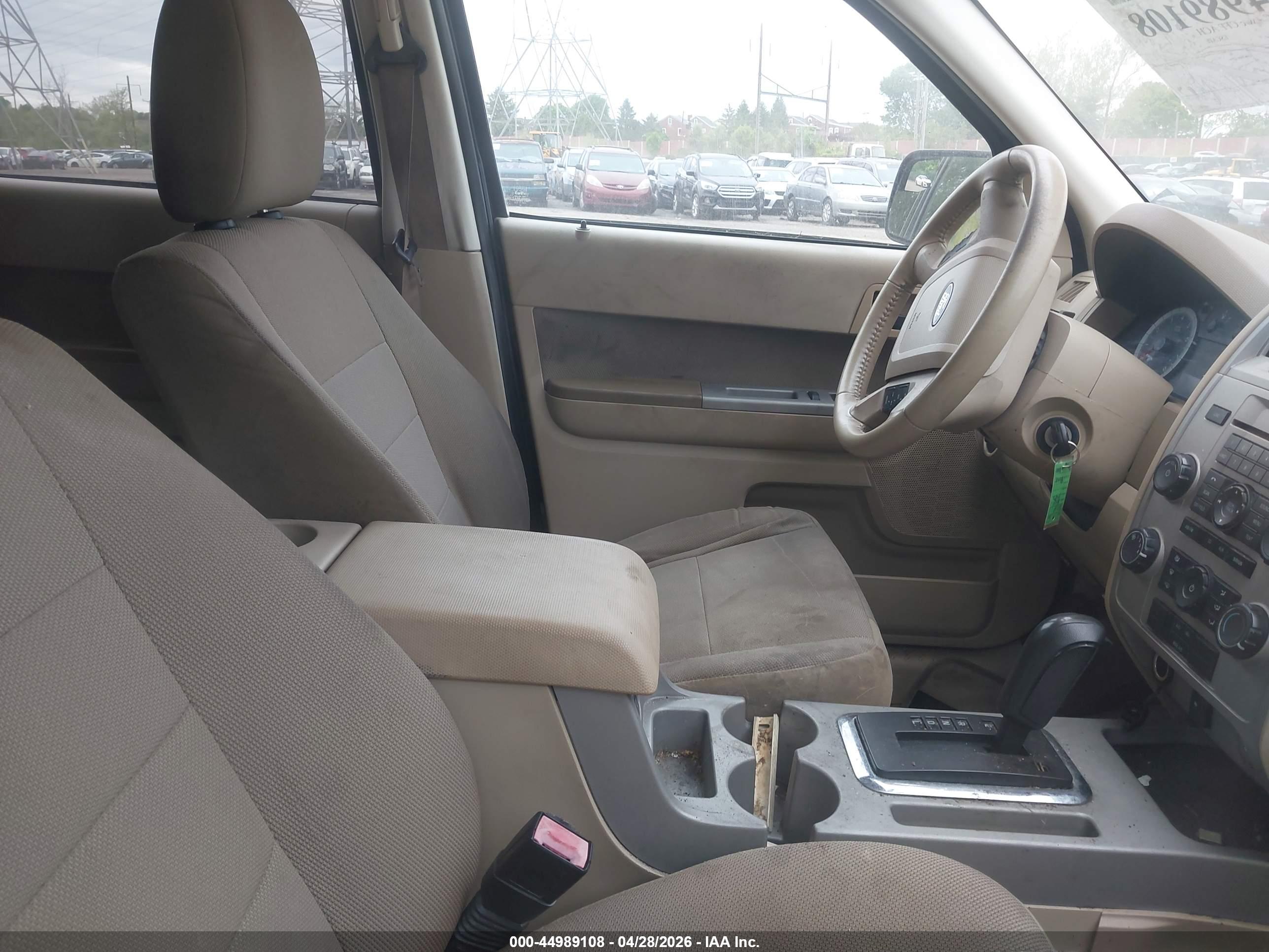 FORD ESCAPE image 5
