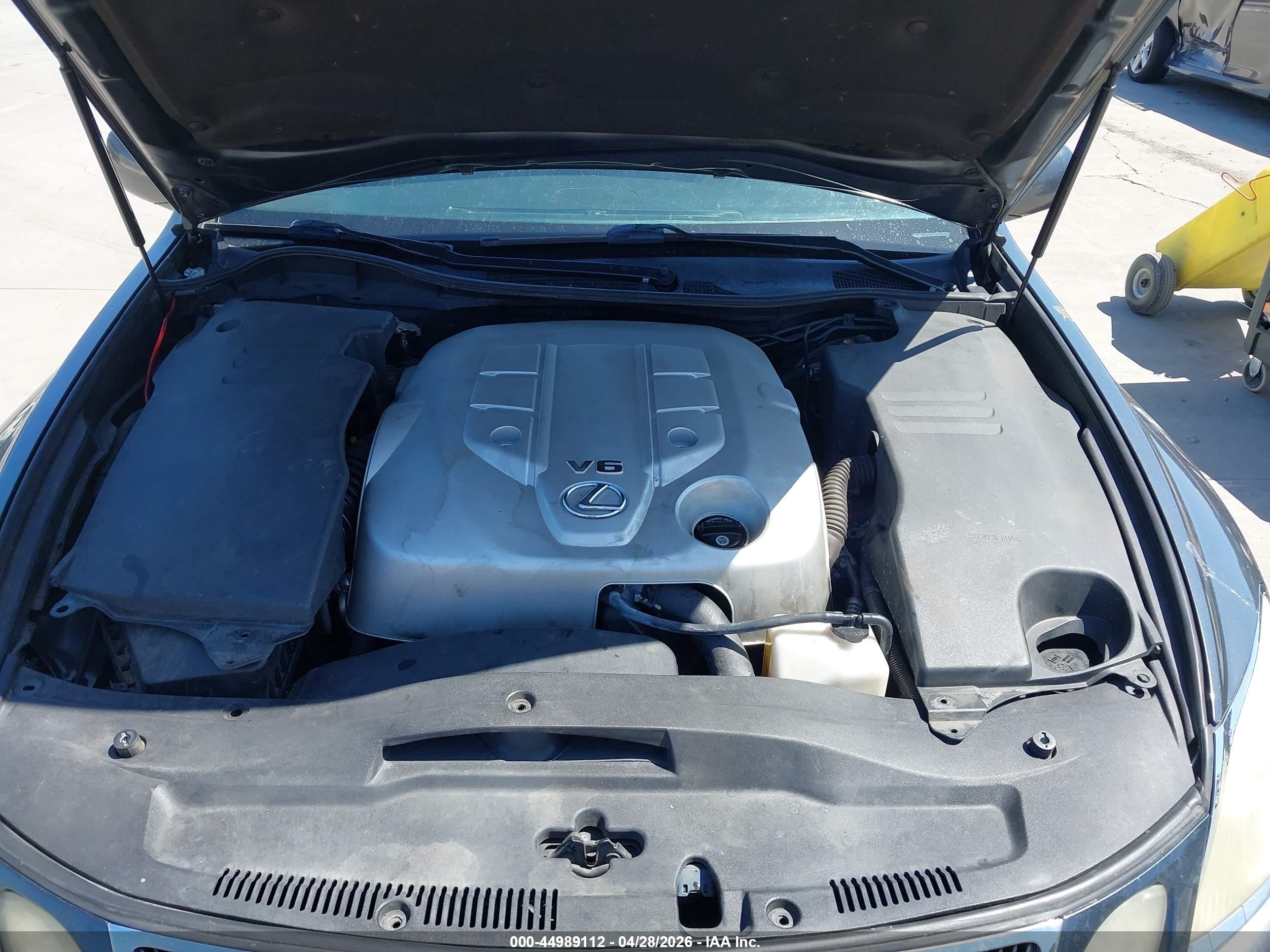 LEXUS GS image 10