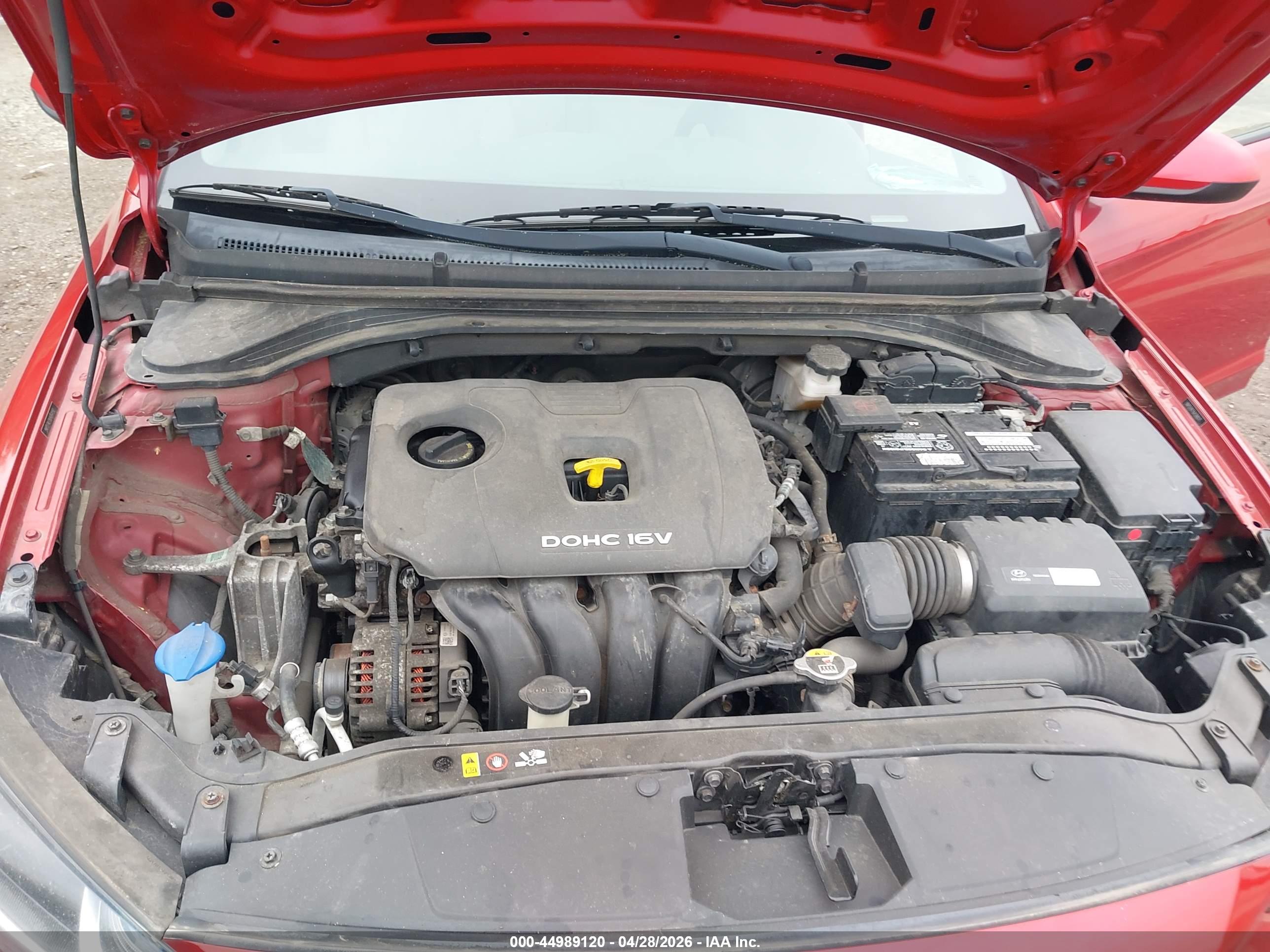 HYUNDAI ELANTRA image 10