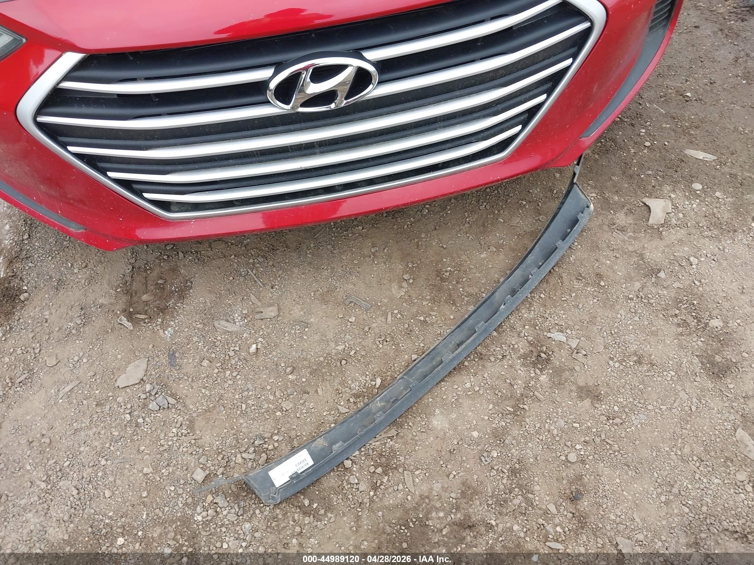HYUNDAI ELANTRA image 6