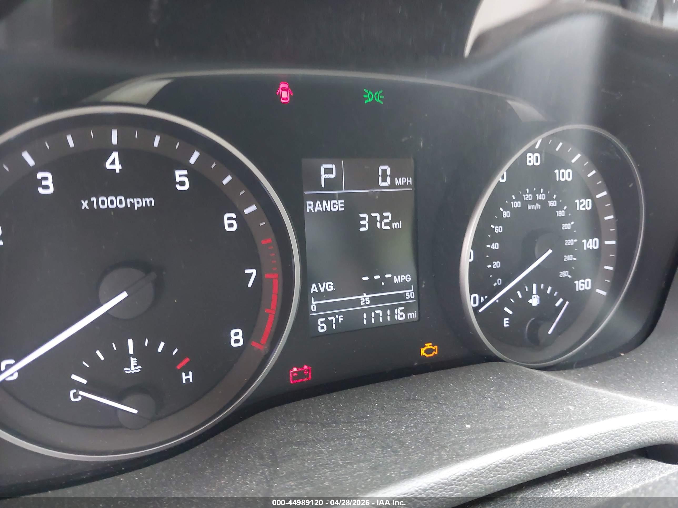 HYUNDAI ELANTRA image 7