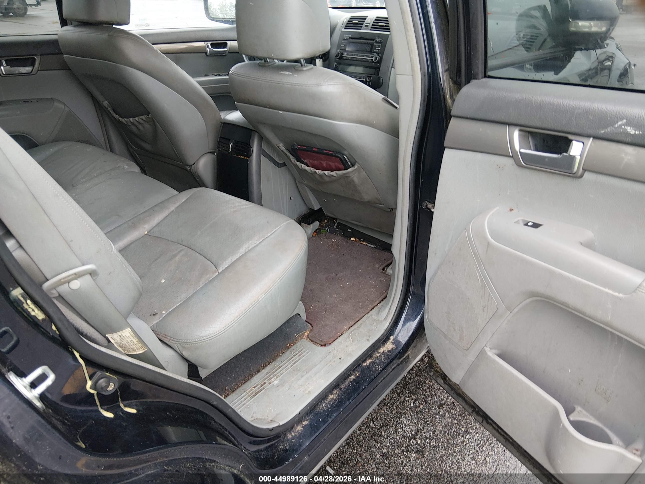 KIA BORREGO image 8