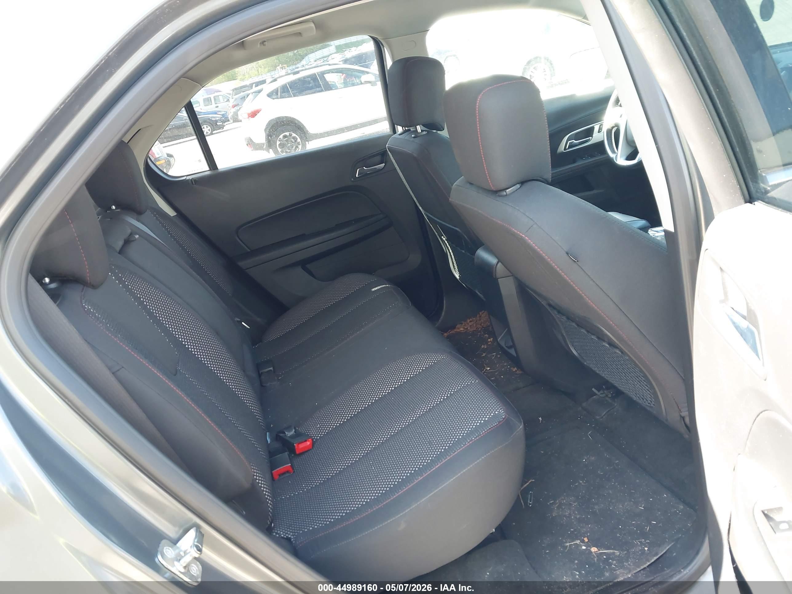 CHEVROLET EQUINOX image 8