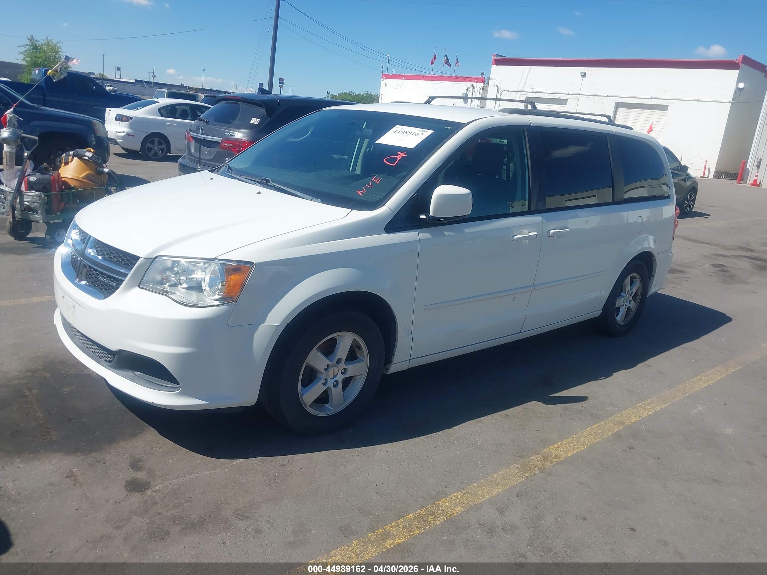 DODGE GRAND image 2