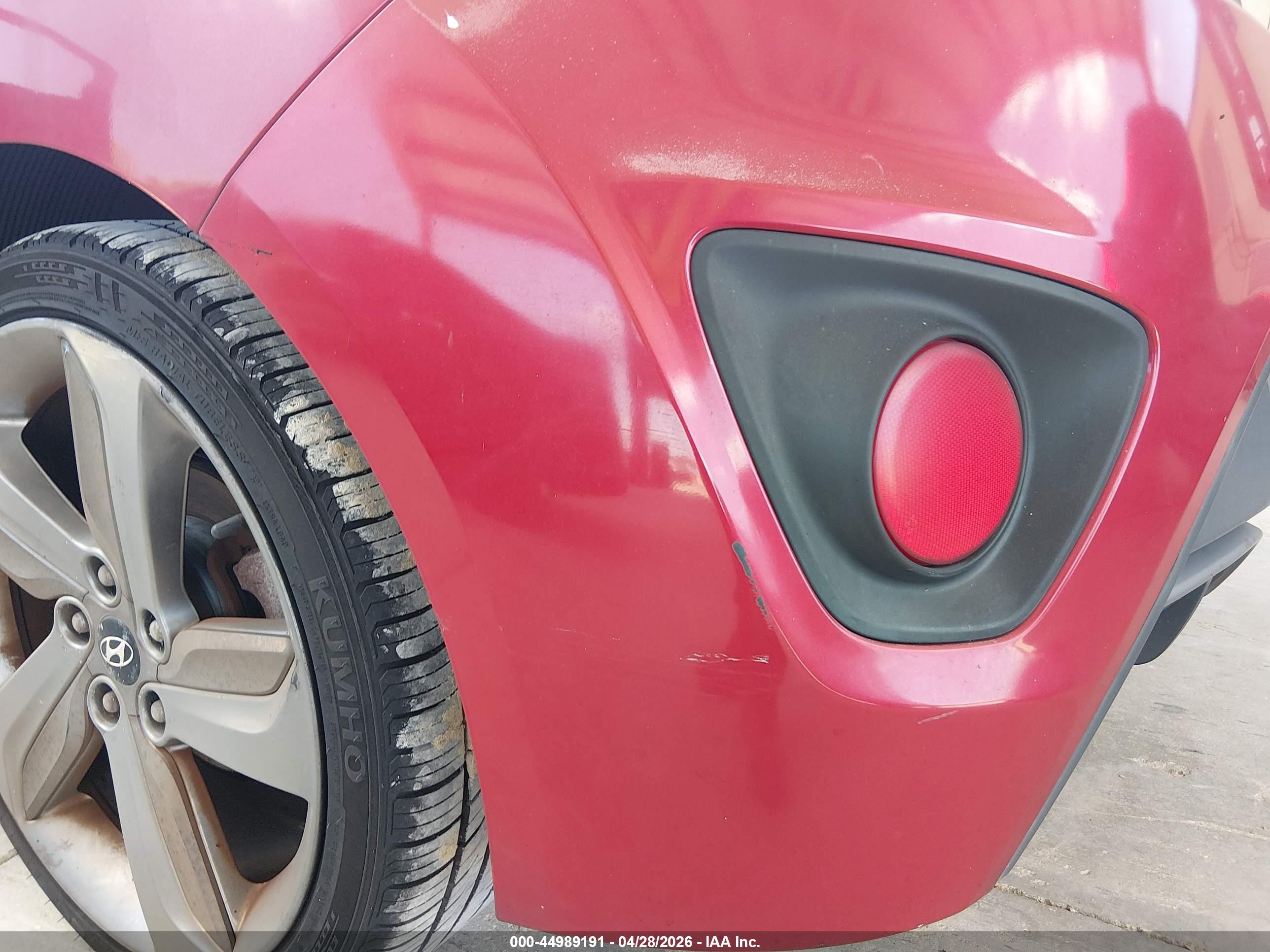 HYUNDAI VELOSTER image 6