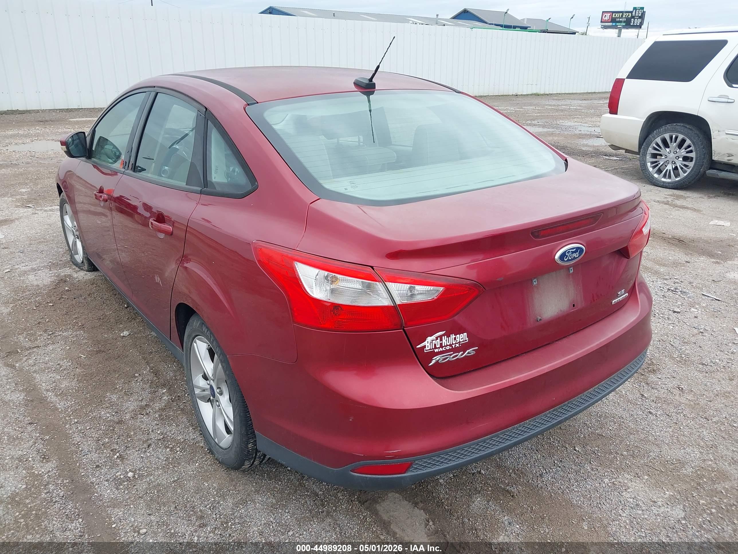 FORD FOCUS image 3
