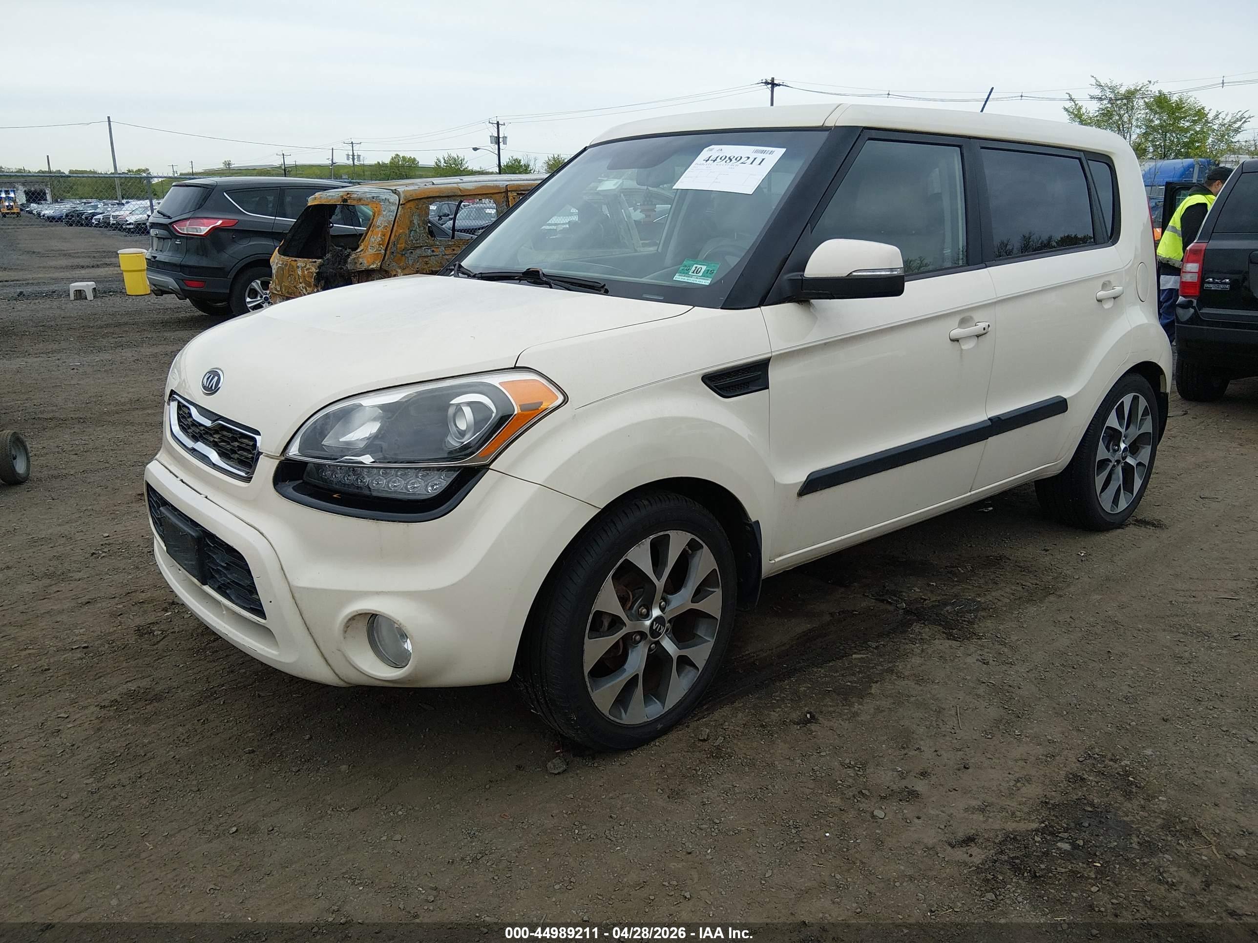 KIA SOUL image 2