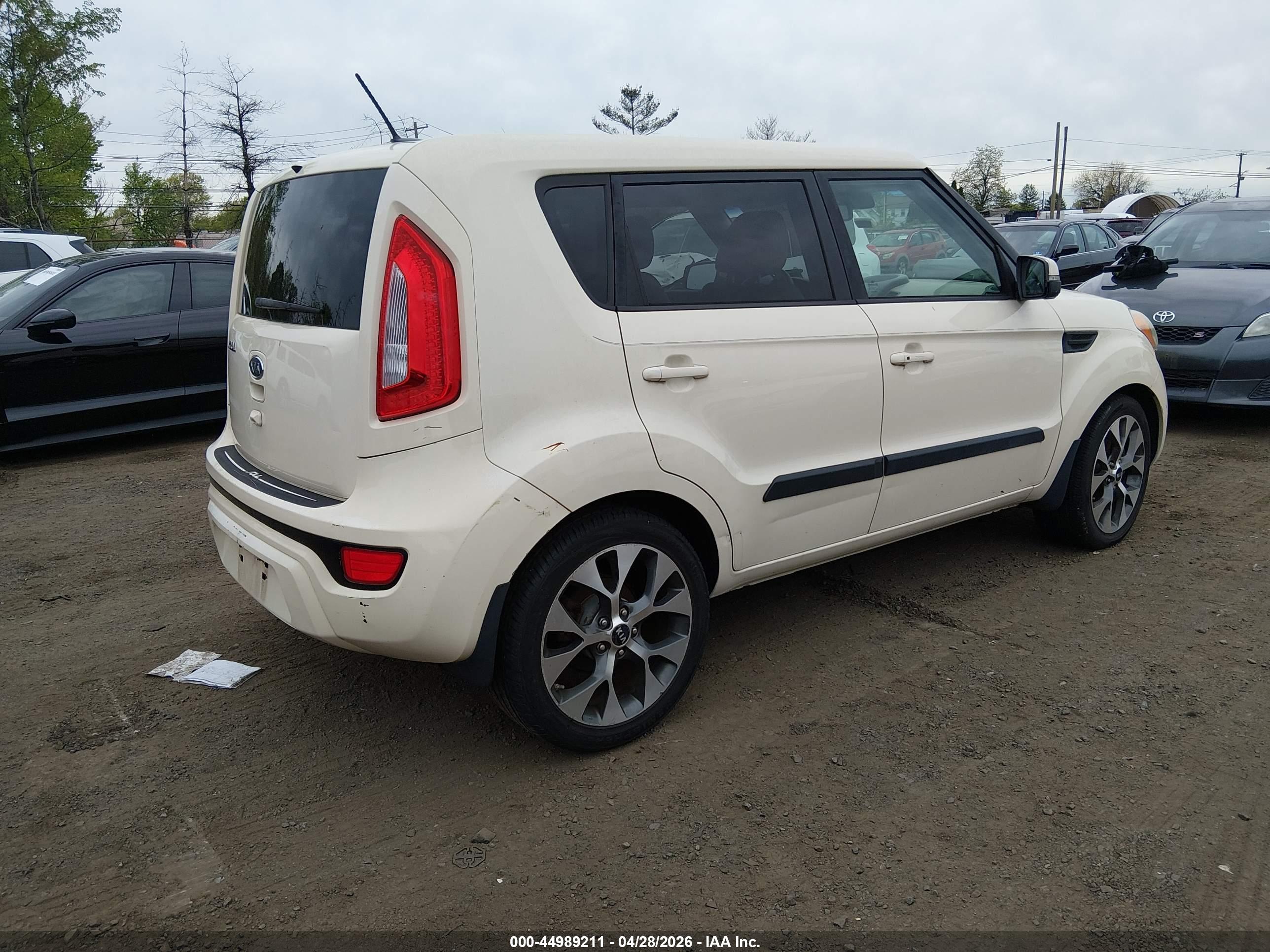 KIA SOUL image 4