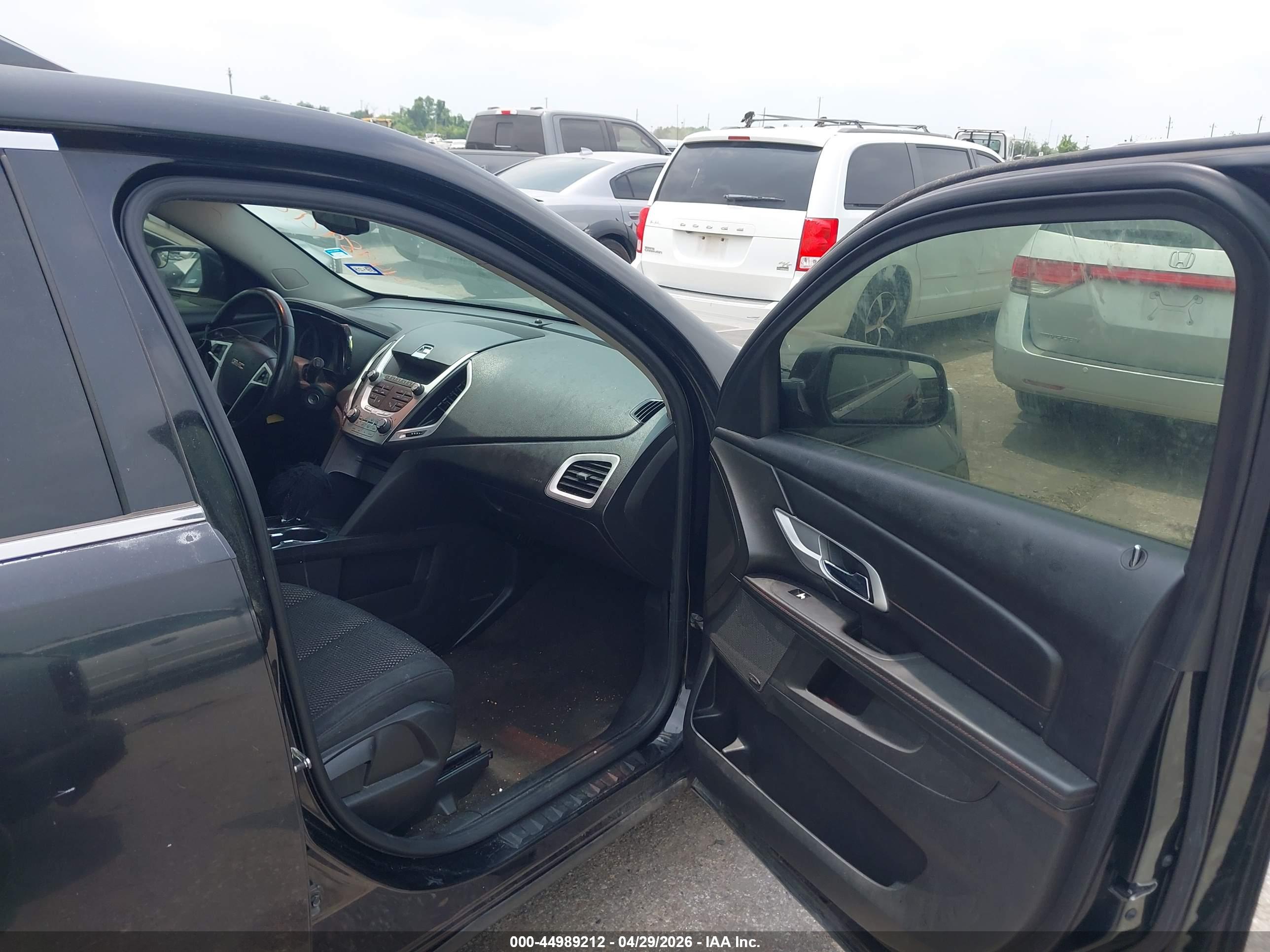 GMC TERRAIN image 5