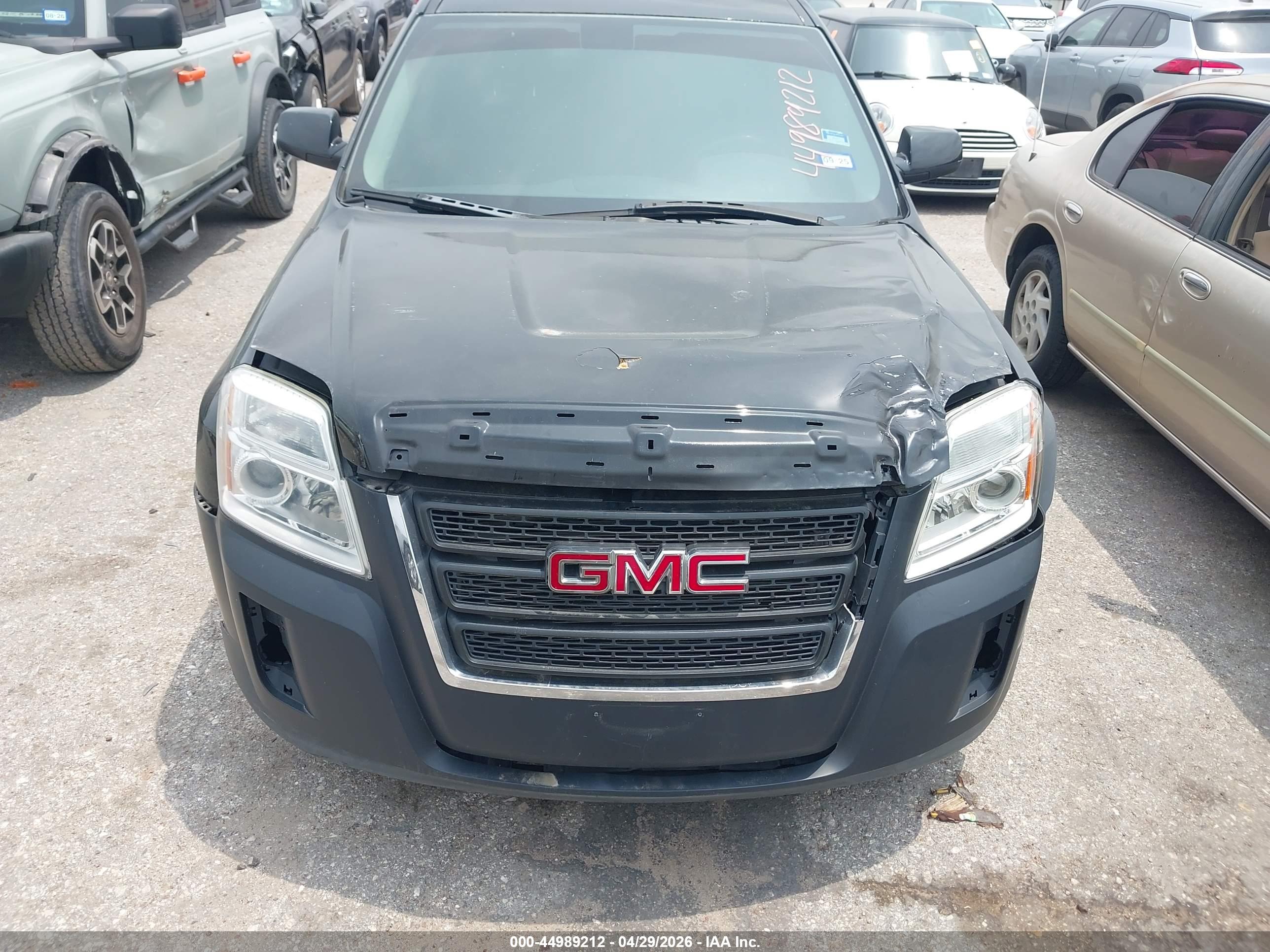 GMC TERRAIN image 6
