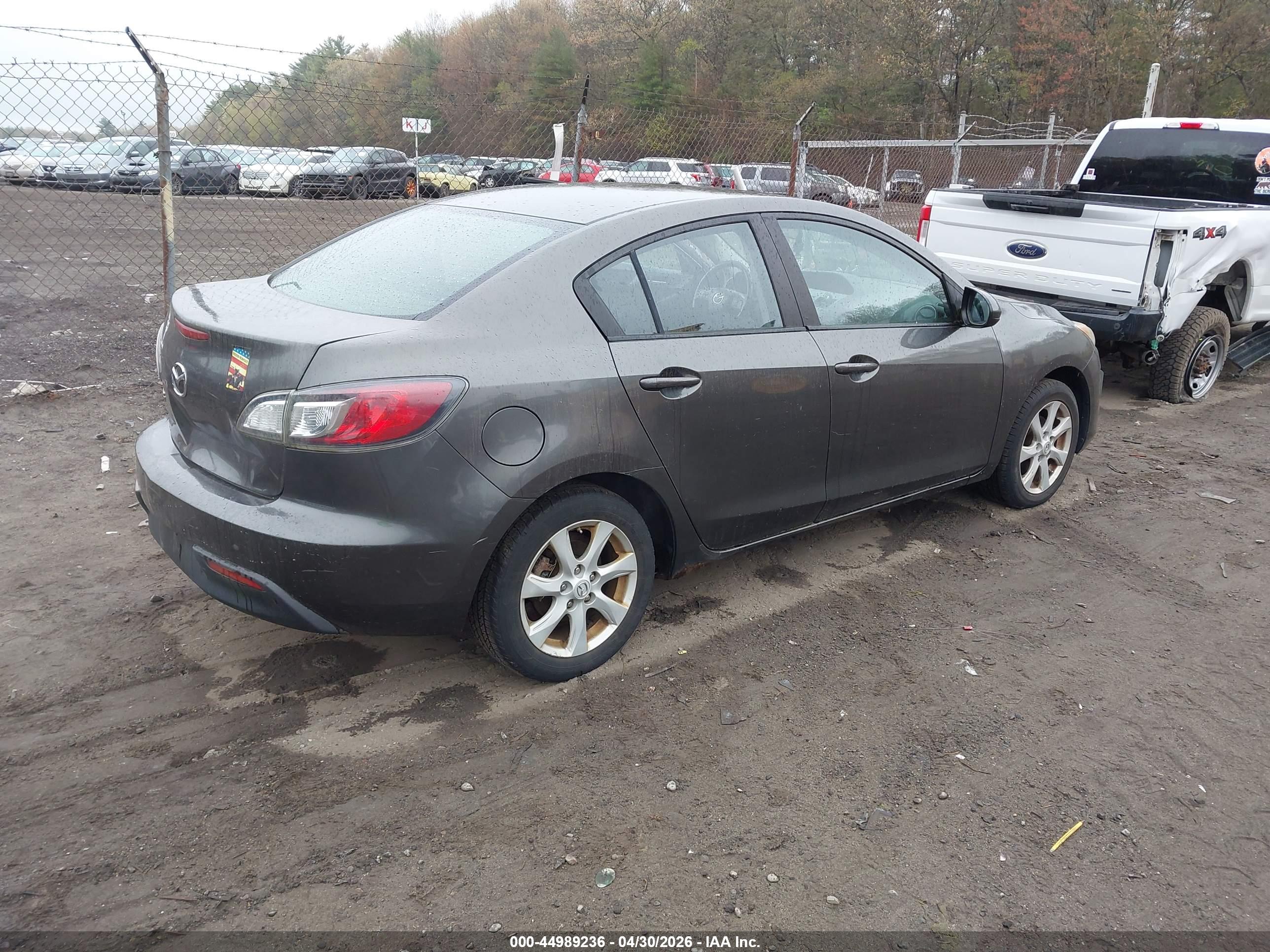 MAZDA MAZDA3 image 4