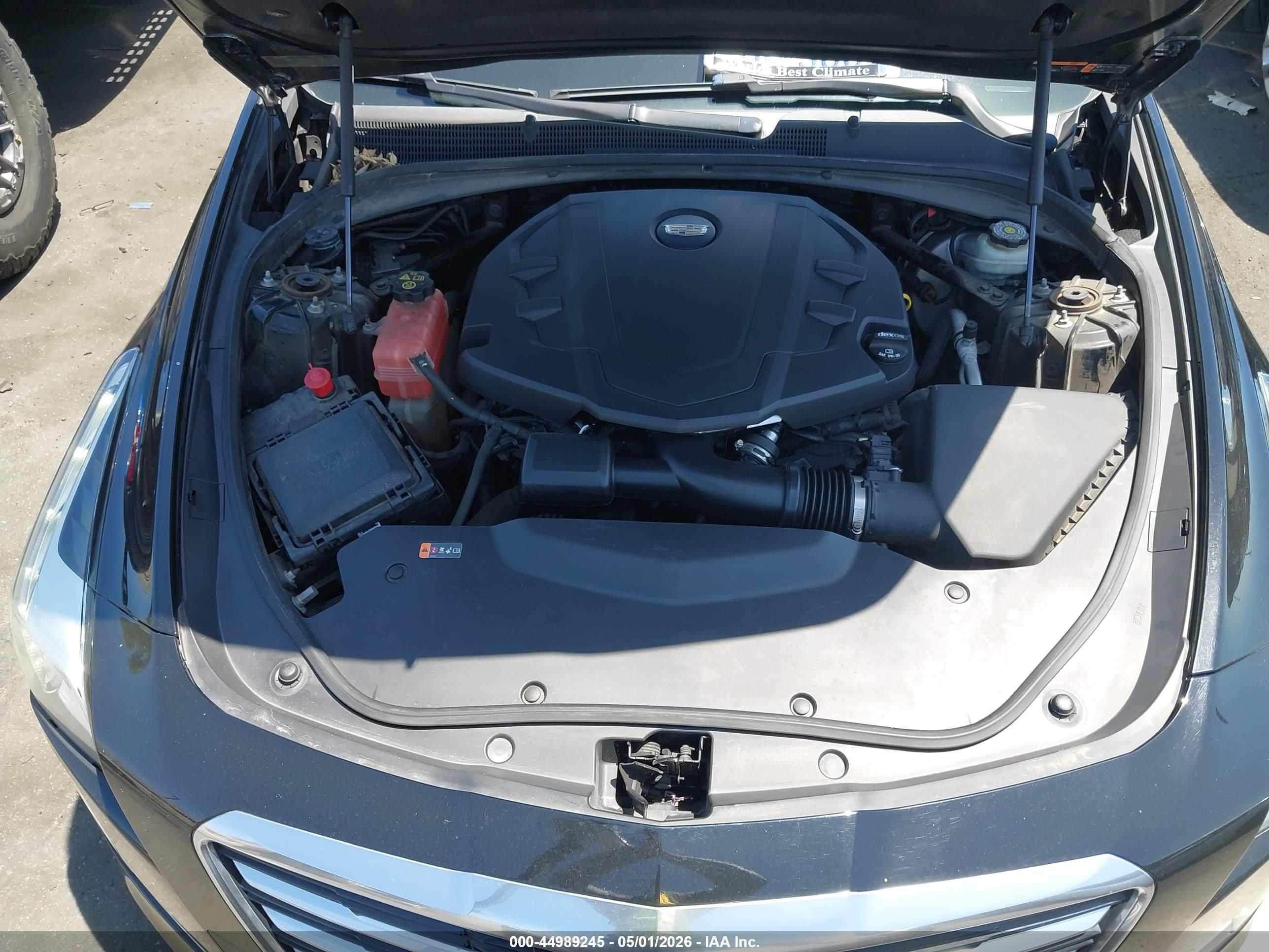 CADILLAC CTS image 10