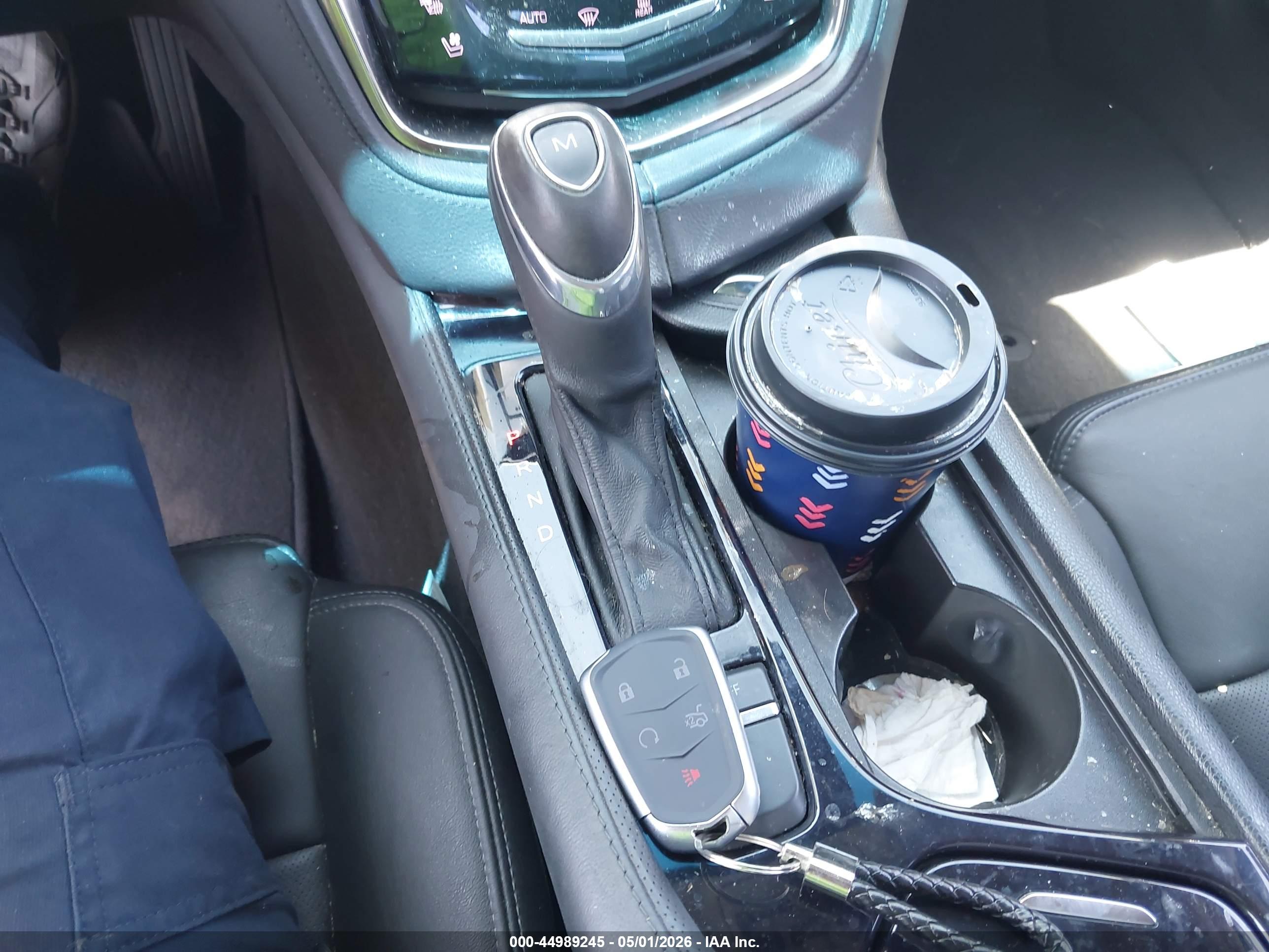 CADILLAC CTS image 11