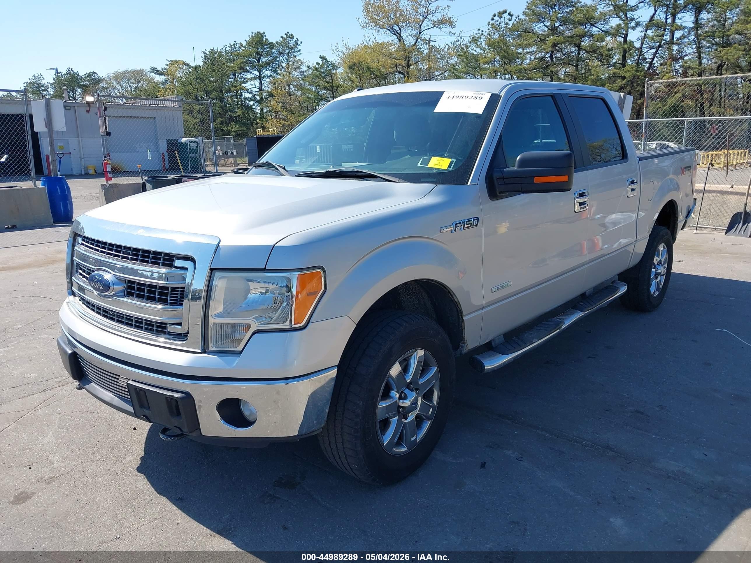 FORD F-150 image 2