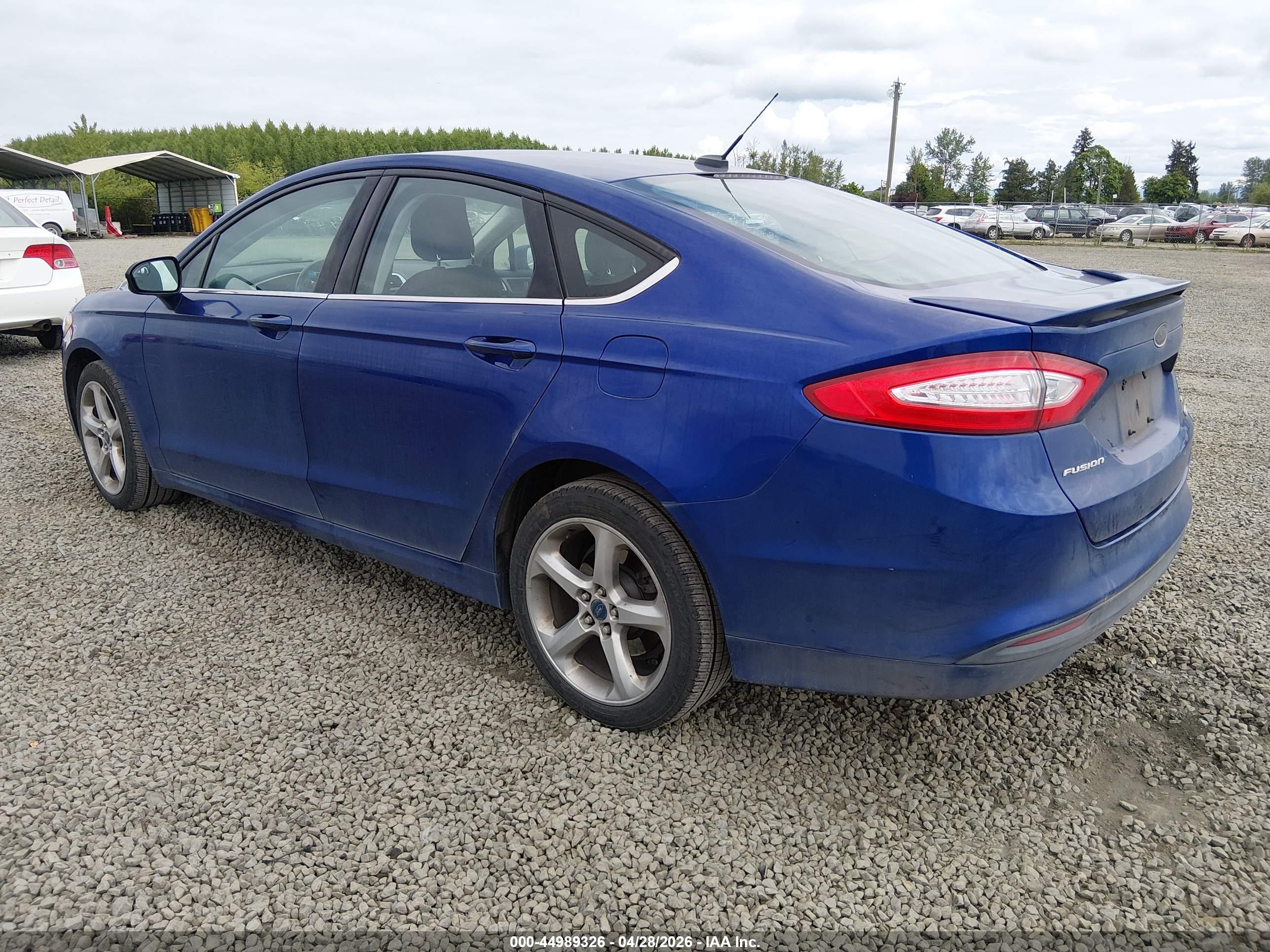 FORD FUSION image 3