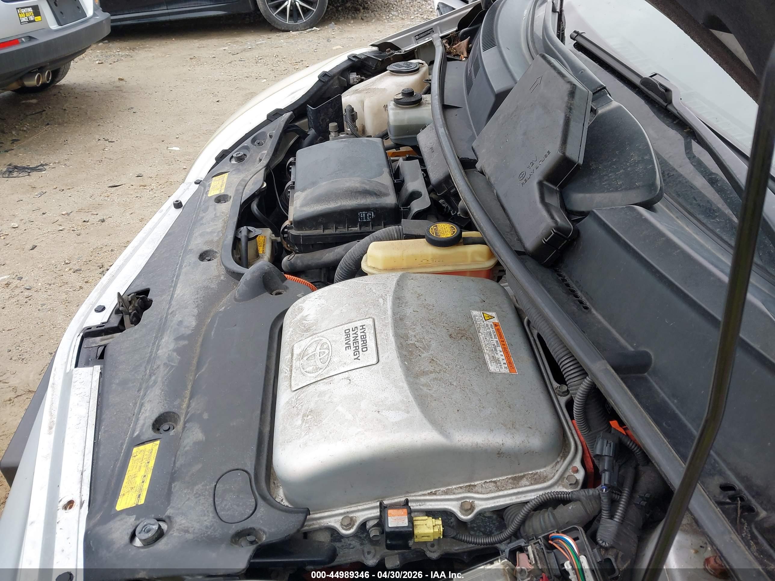 TOYOTA PRIUS image 10
