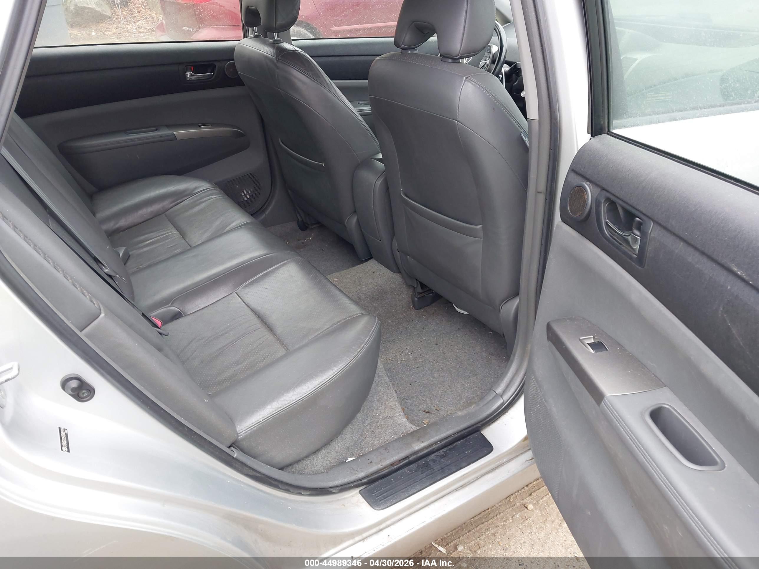 TOYOTA PRIUS image 8