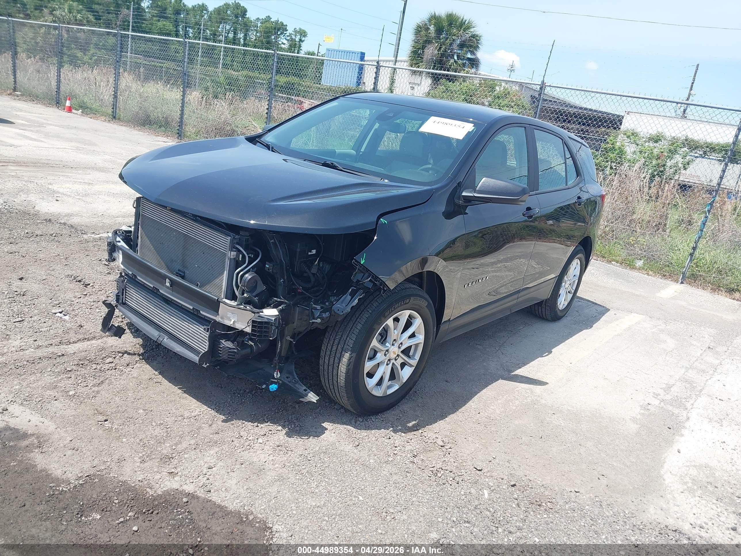 CHEVROLET EQUINOX image 2