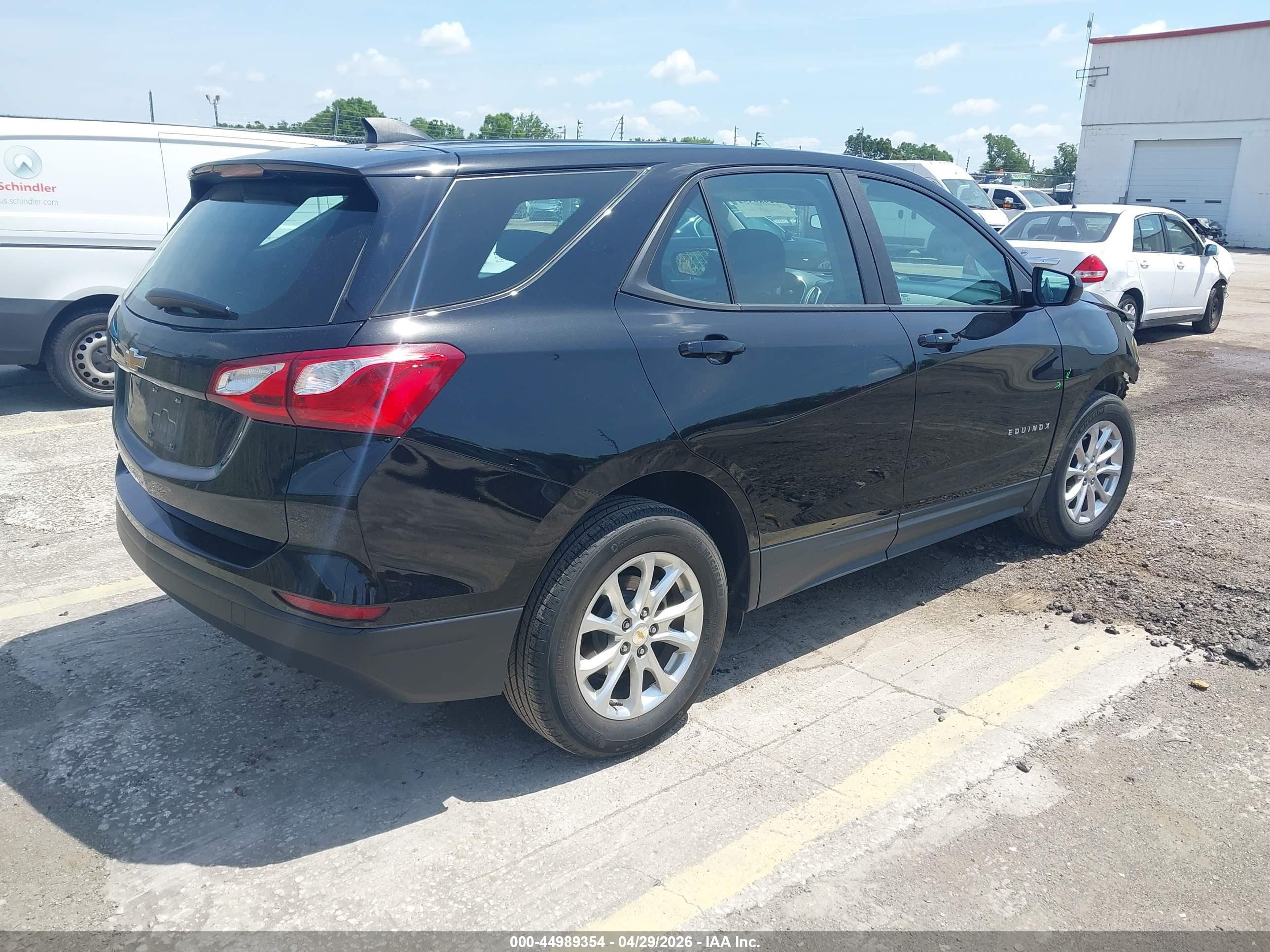 CHEVROLET EQUINOX image 4