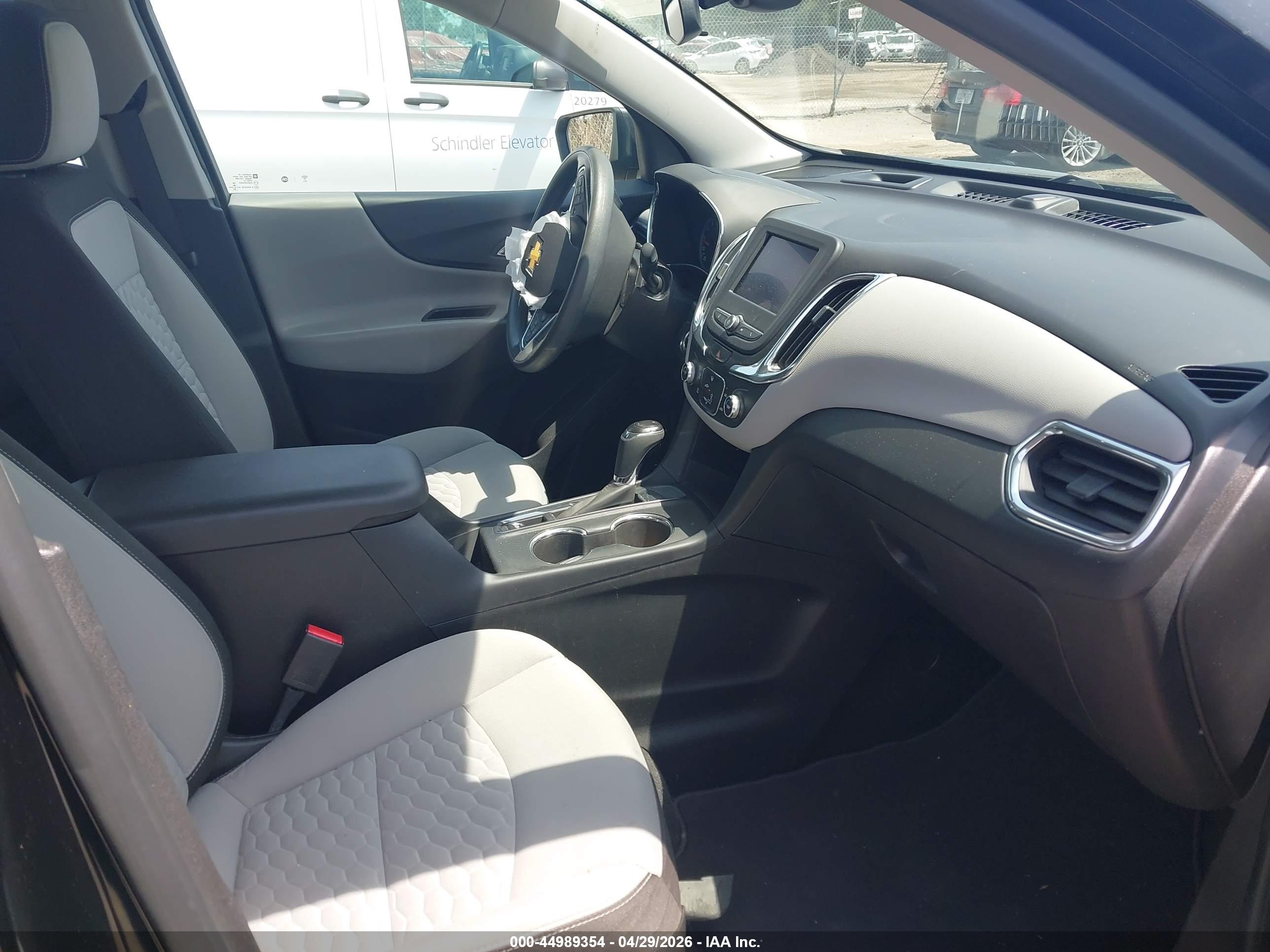 CHEVROLET EQUINOX image 5