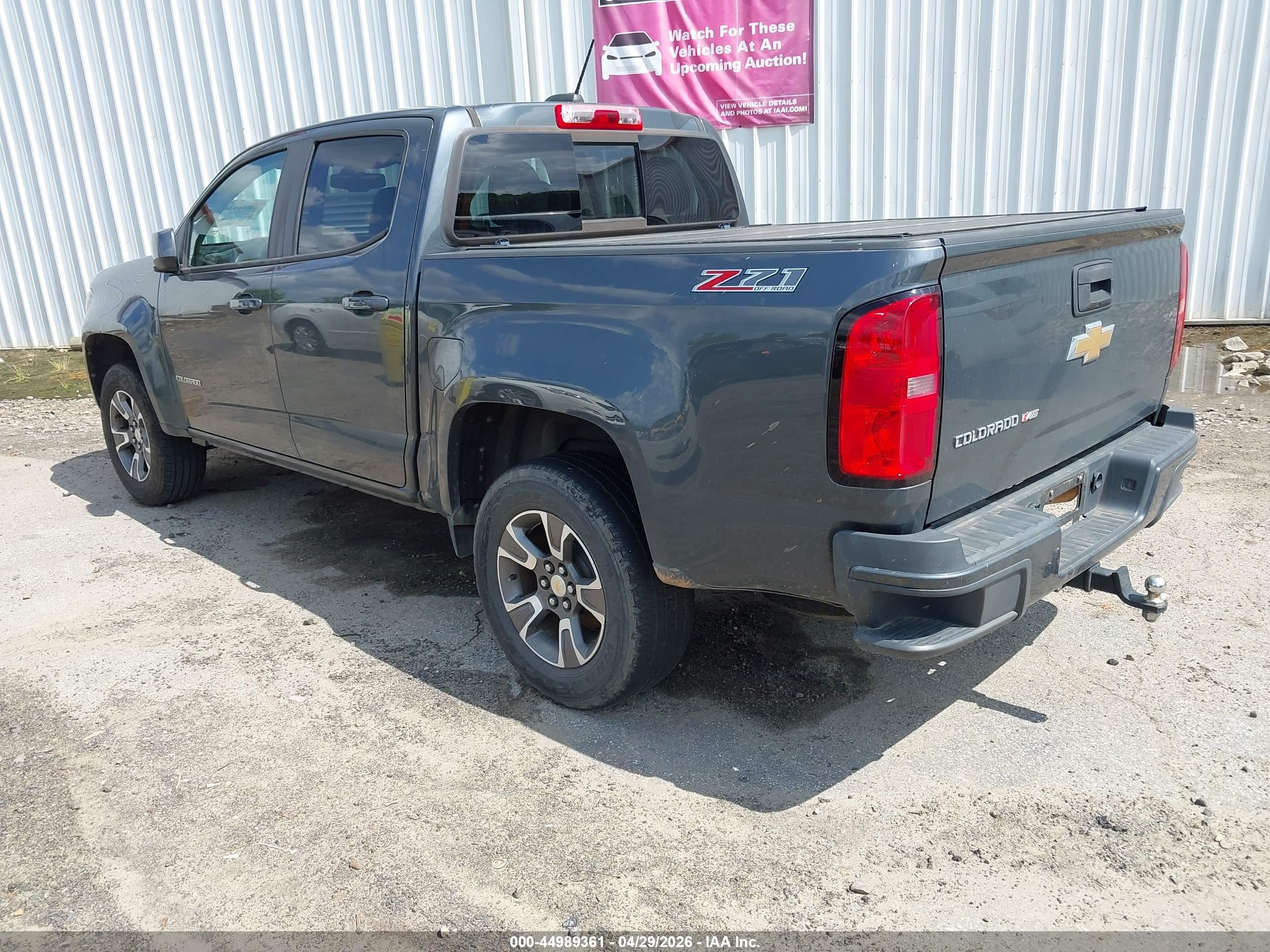 CHEVROLET COLORADO image 3