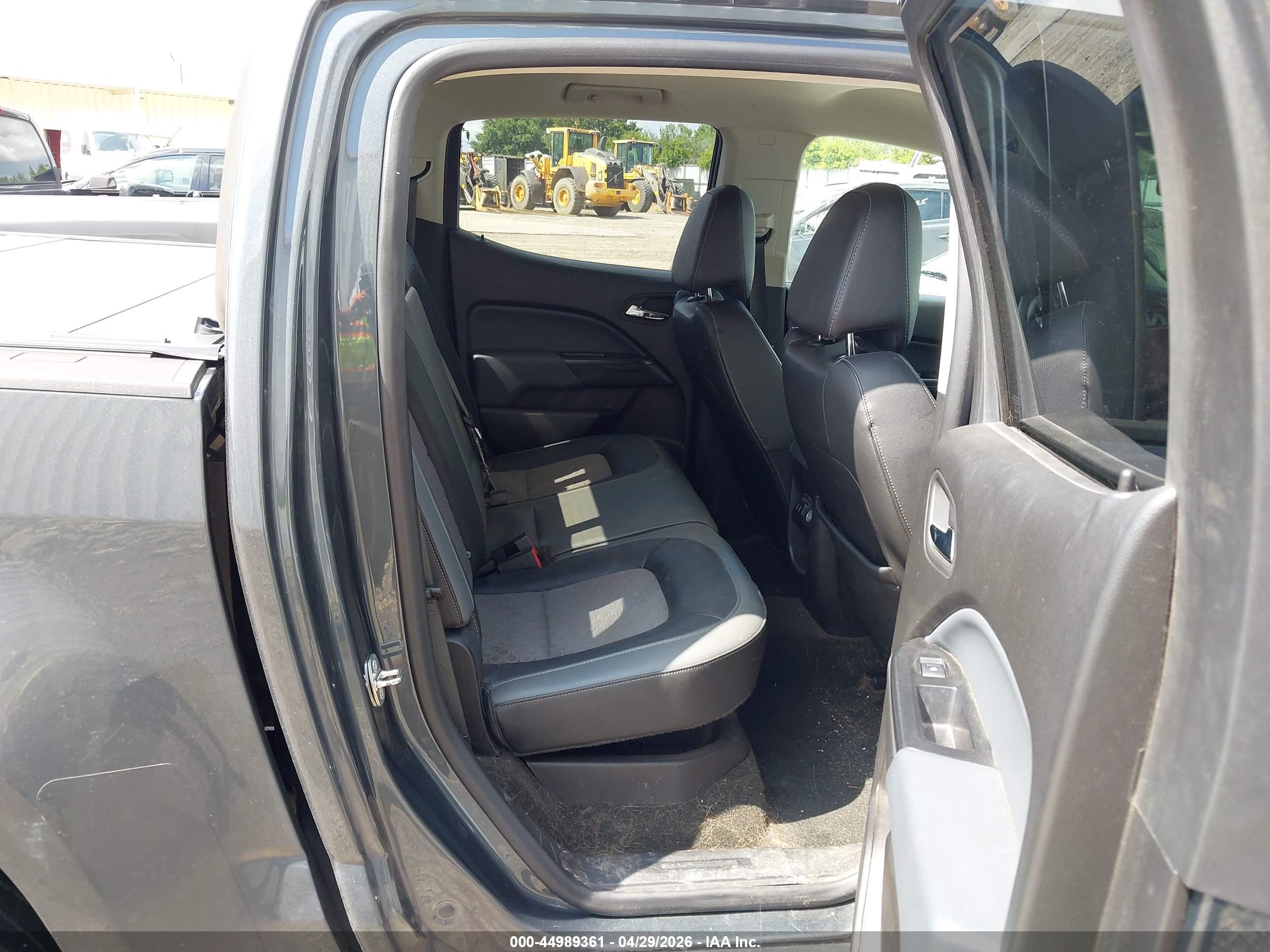 CHEVROLET COLORADO image 8