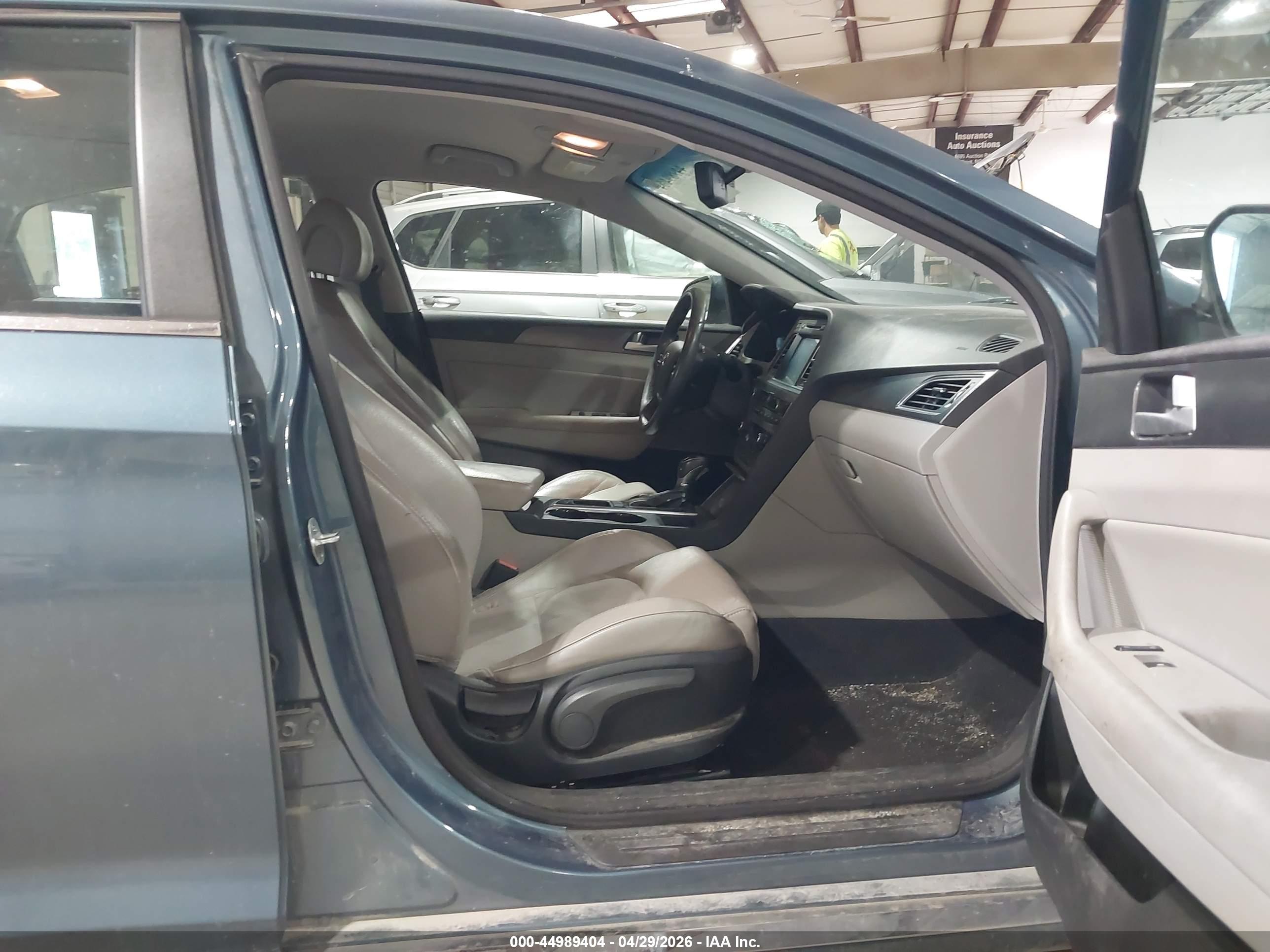 HYUNDAI SONATA image 5