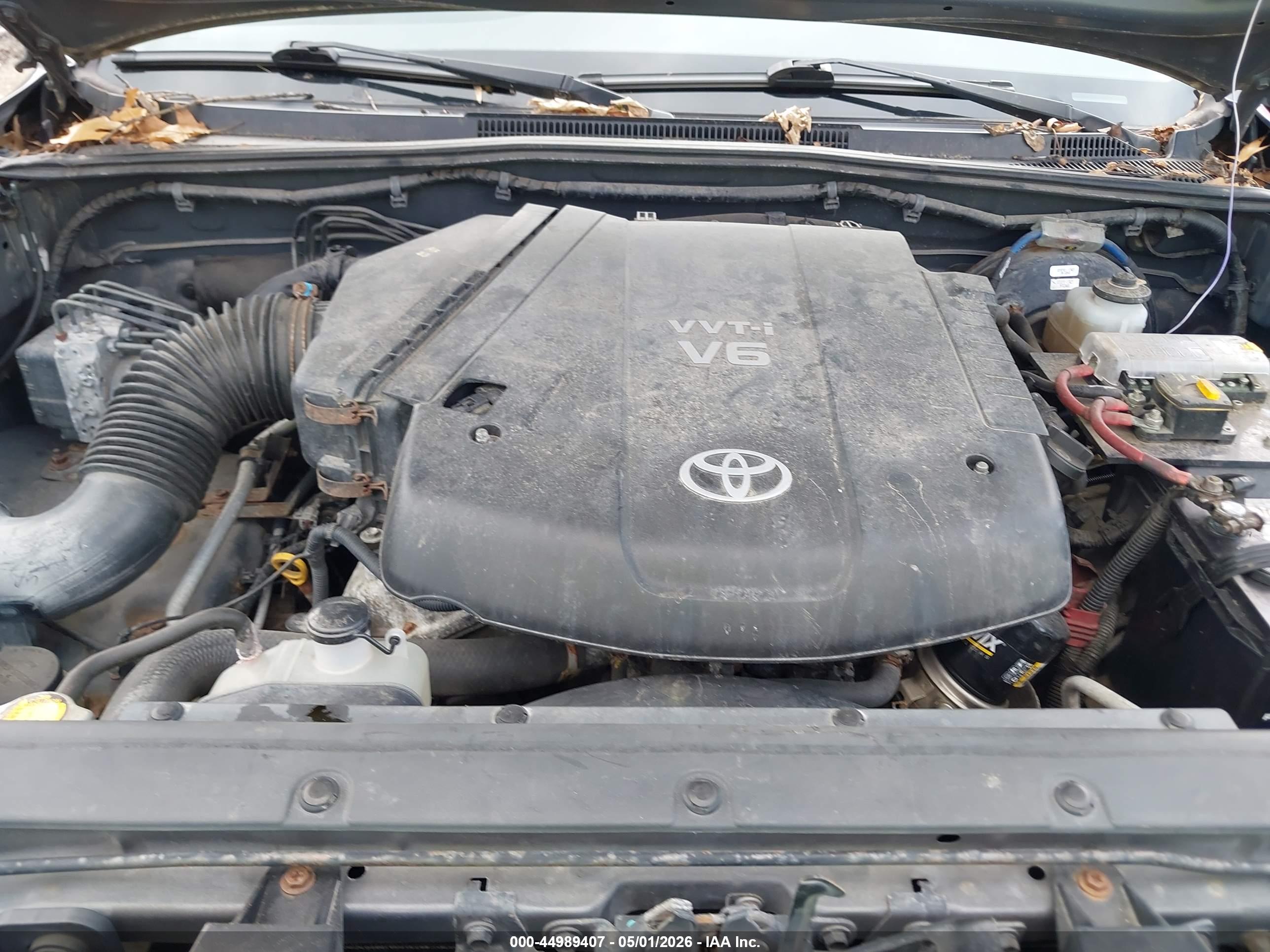 TOYOTA TACOMA image 10