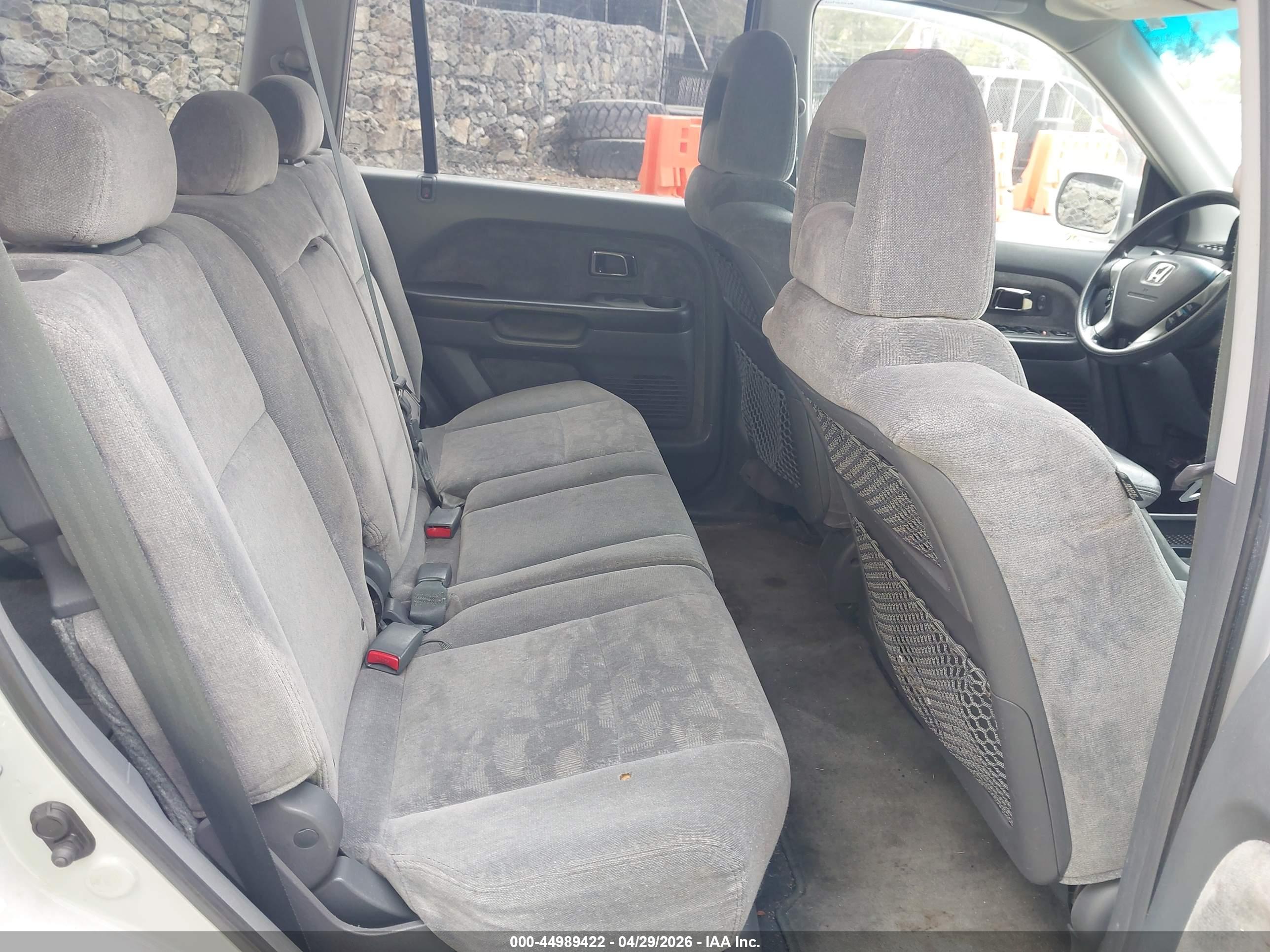 HONDA PILOT image 8