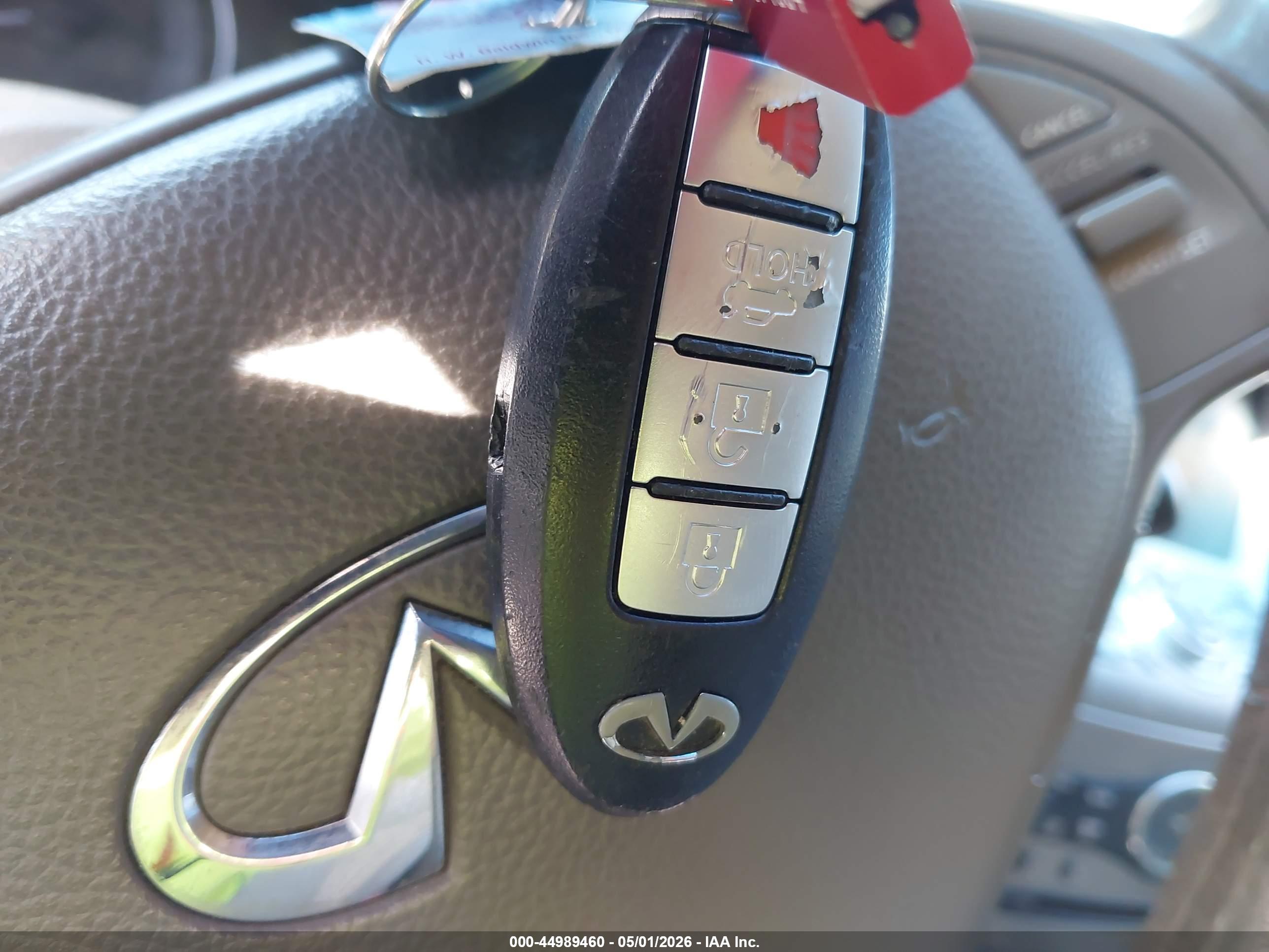 INFINITI G37 image 11