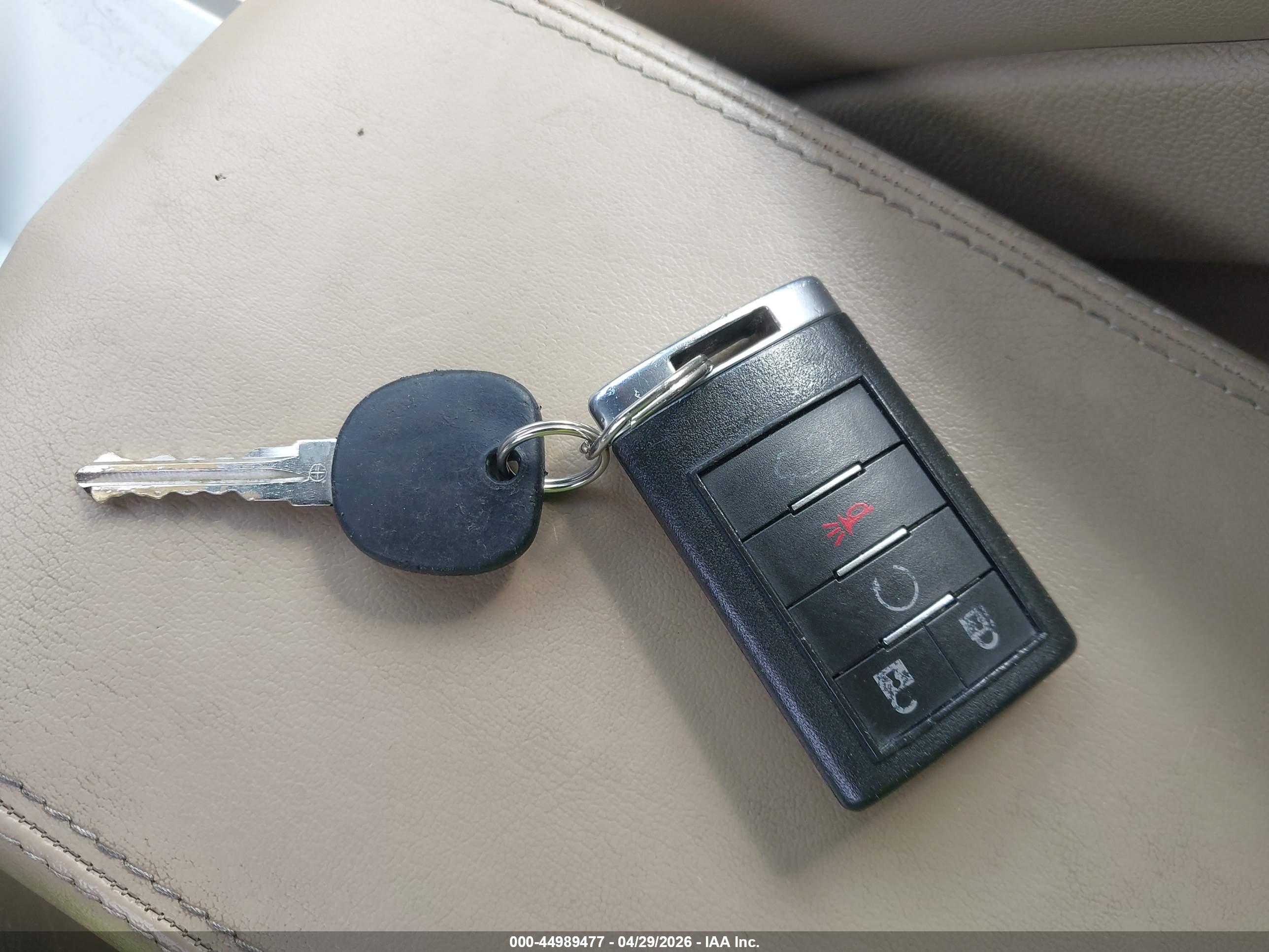 CADILLAC CTS image 11