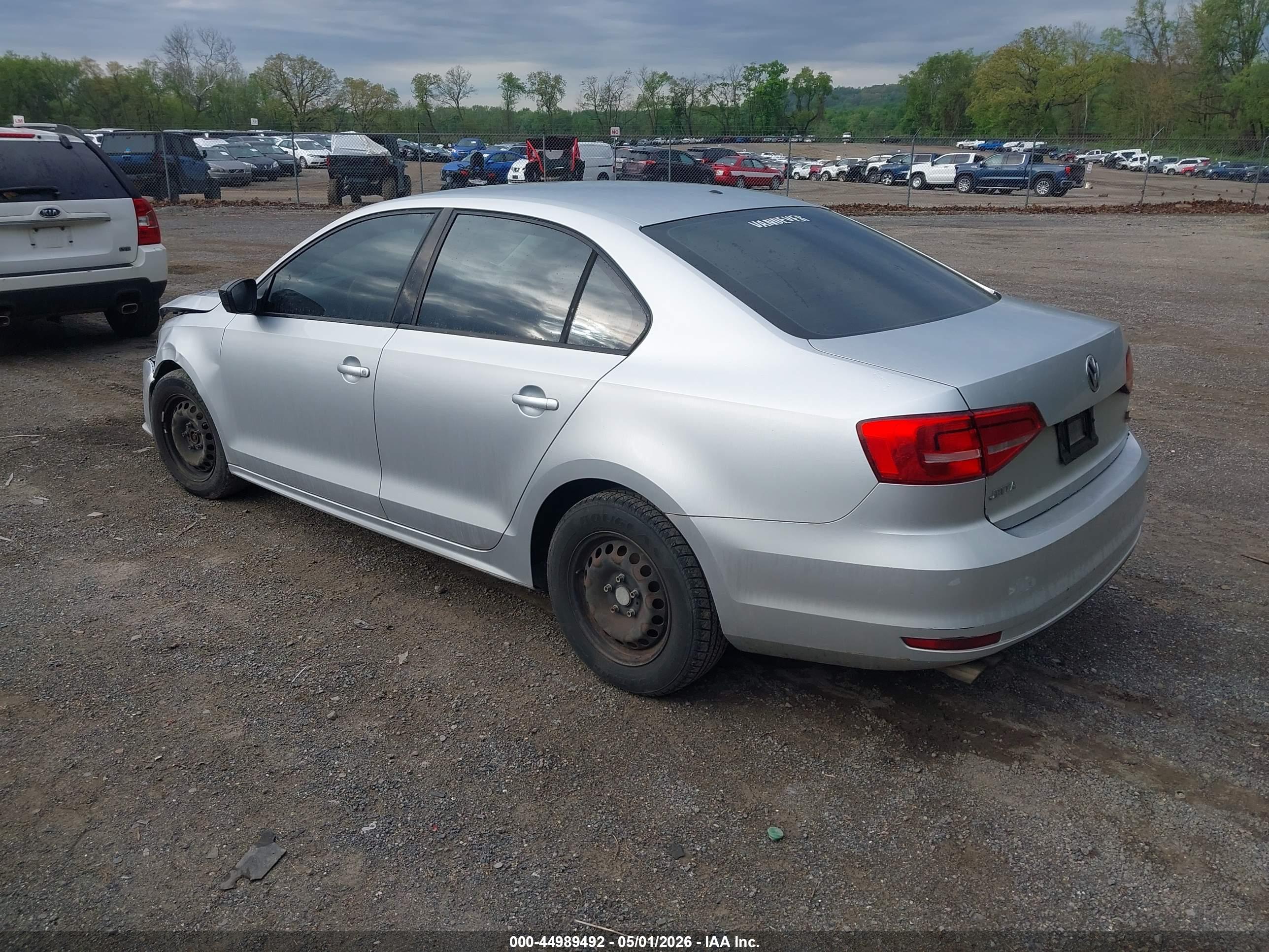 VOLKSWAGEN JETTA image 3