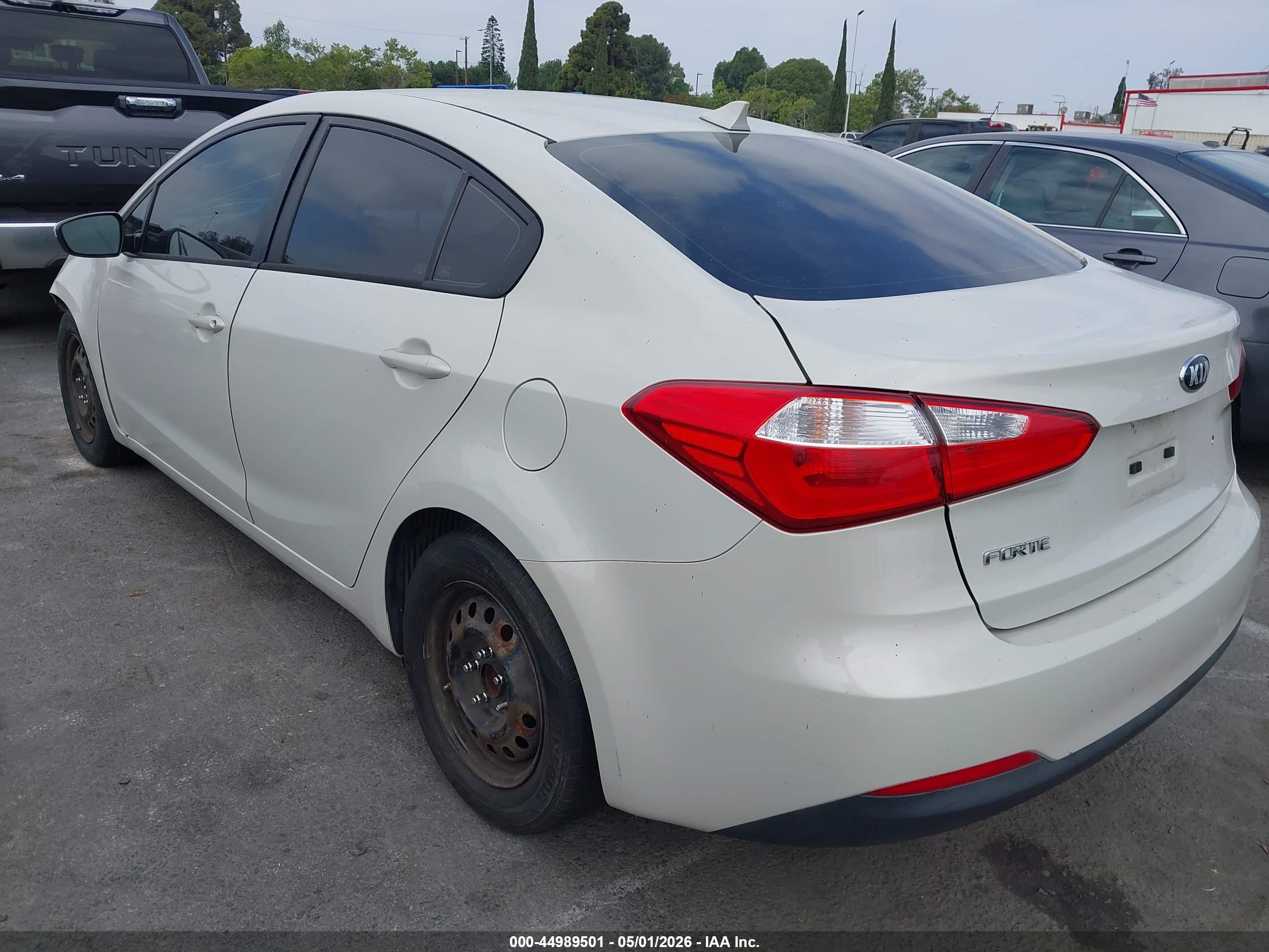 KIA FORTE image 3