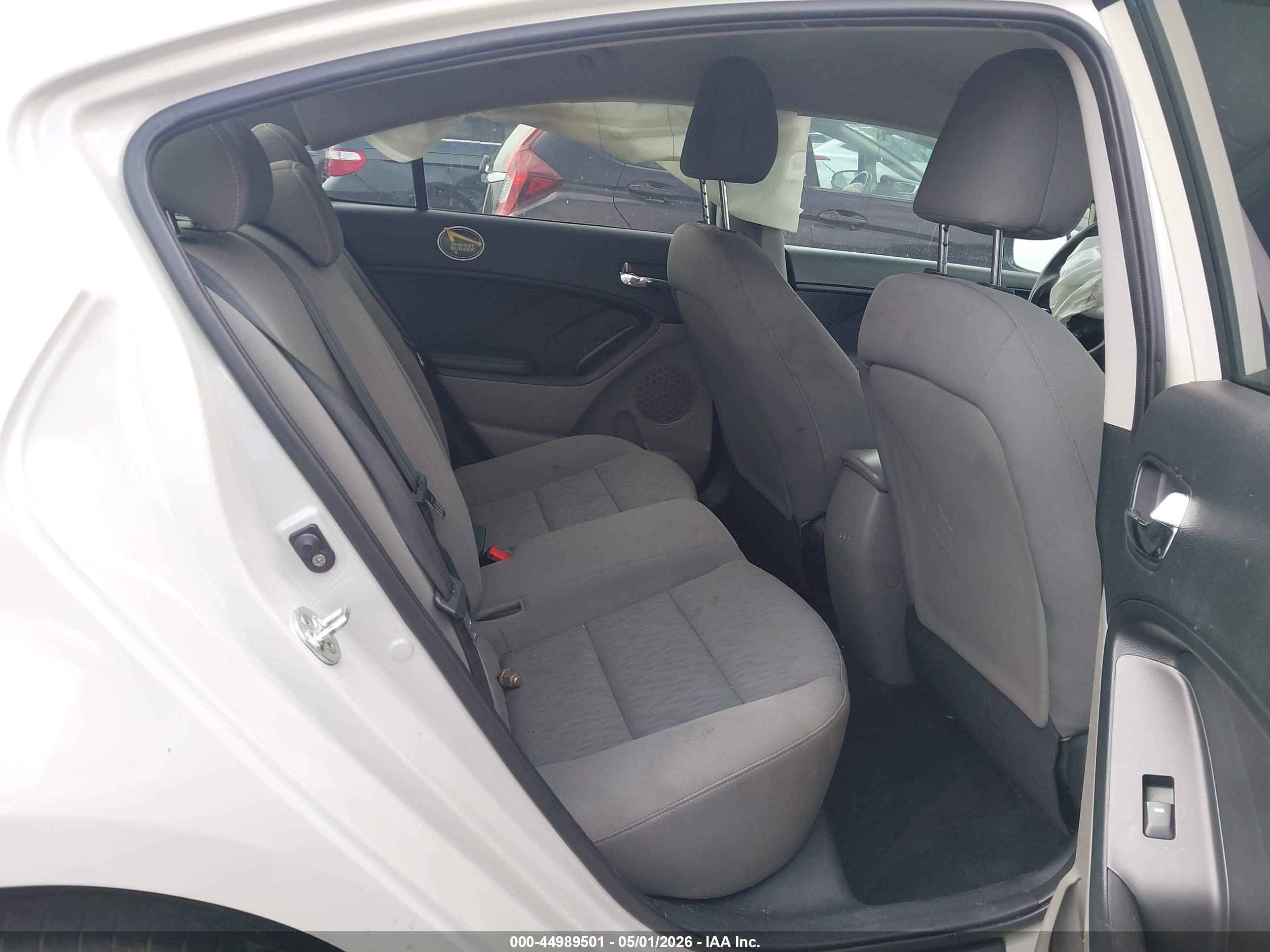 KIA FORTE image 8