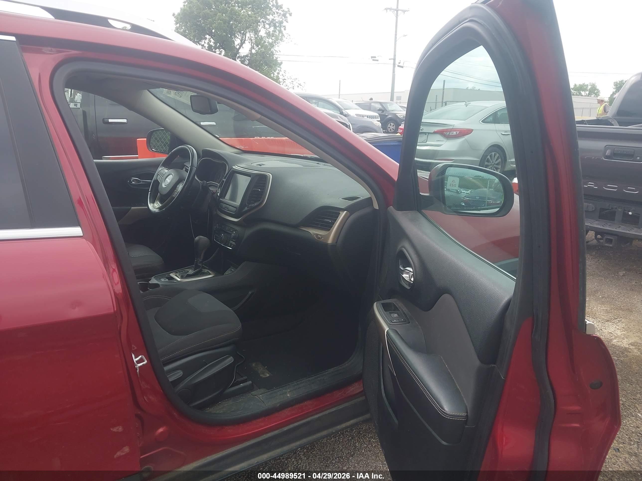 JEEP CHEROKEE image 5