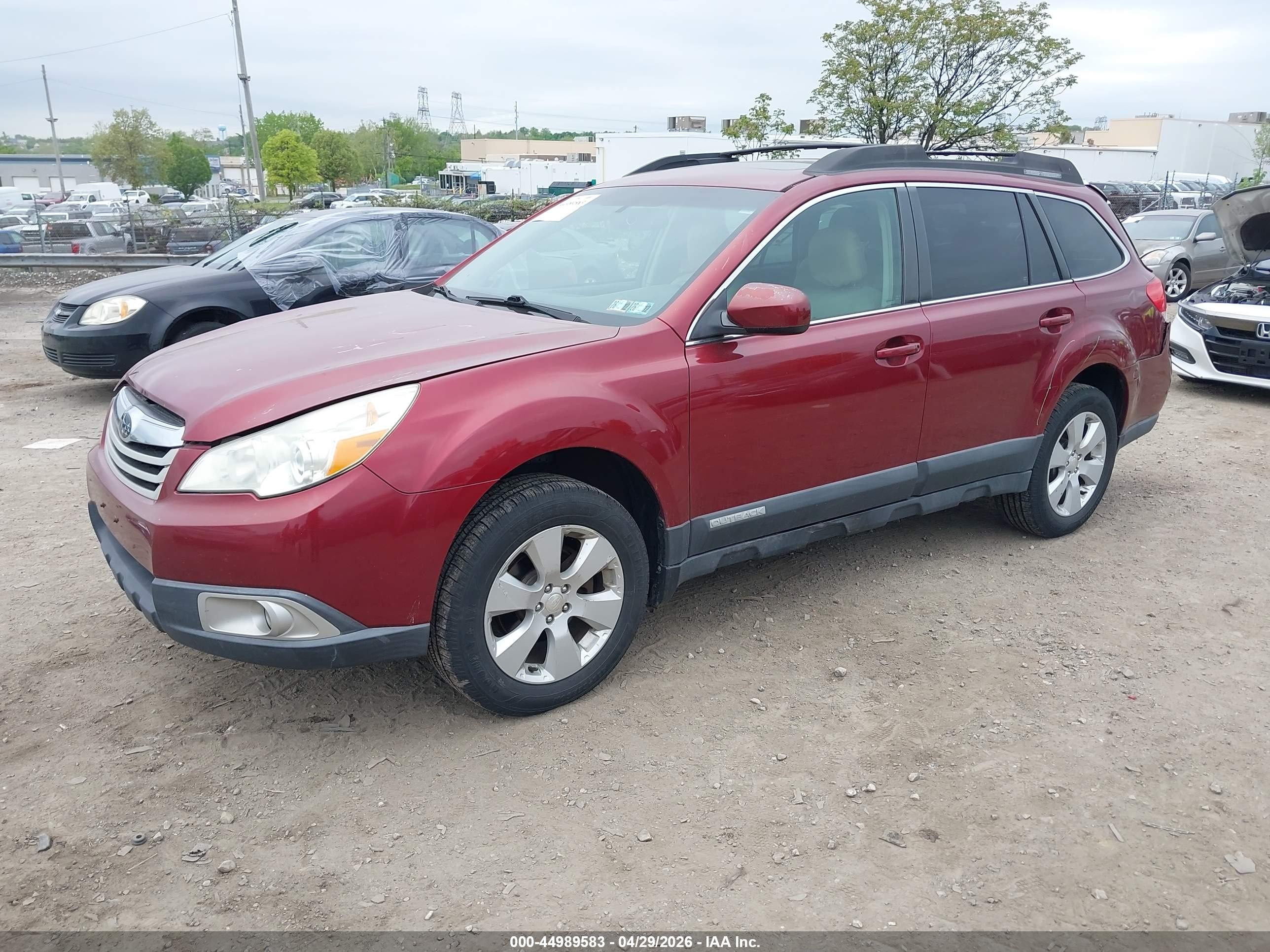 SUBARU OUTBACK image 2