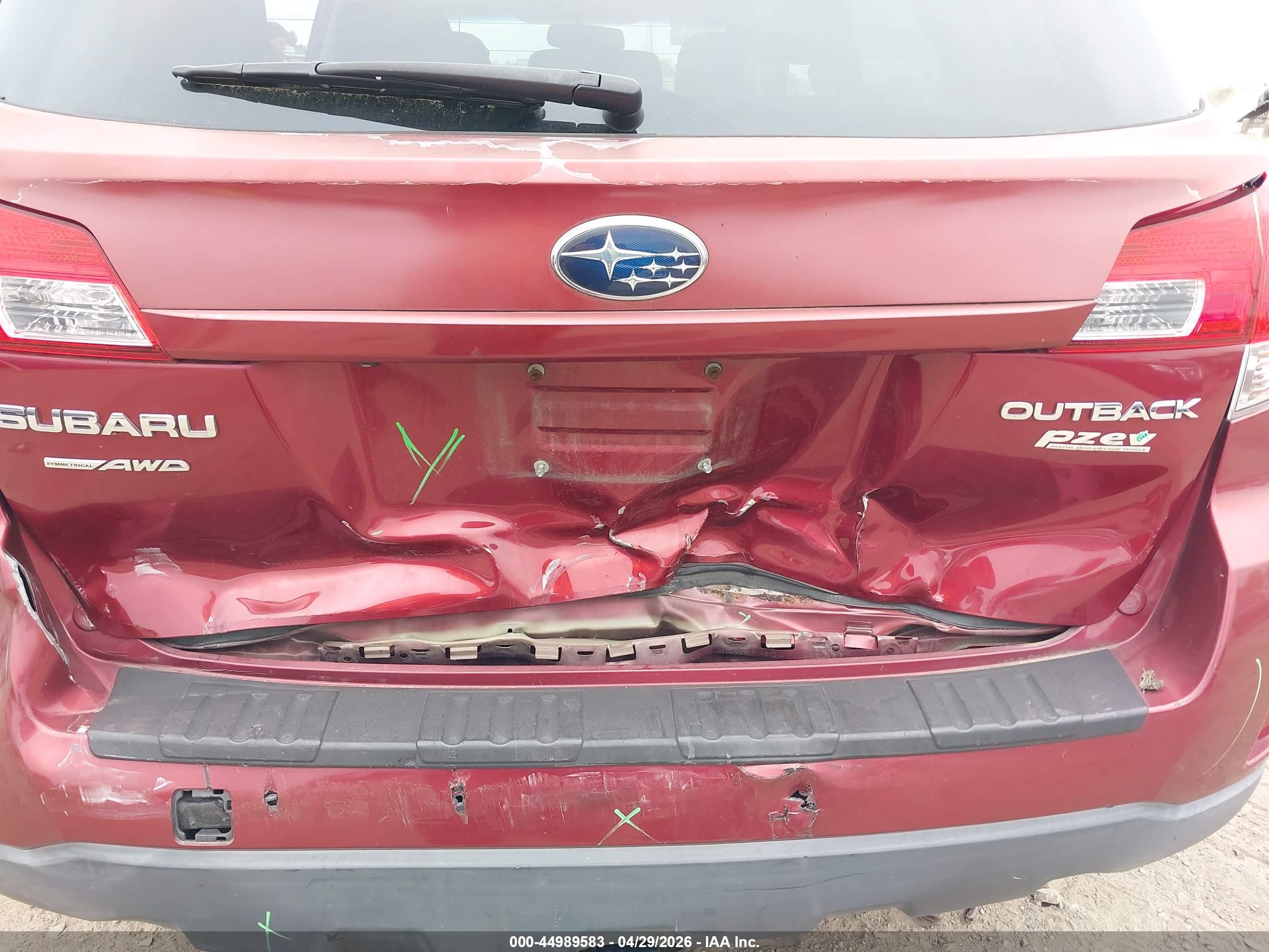 SUBARU OUTBACK image 6